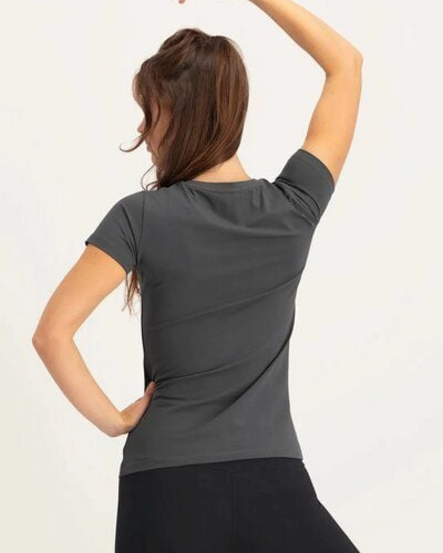 Urban Goddess Hamsa Core Yoga Tee aus Bio-Baumwolle – Ansicht 4