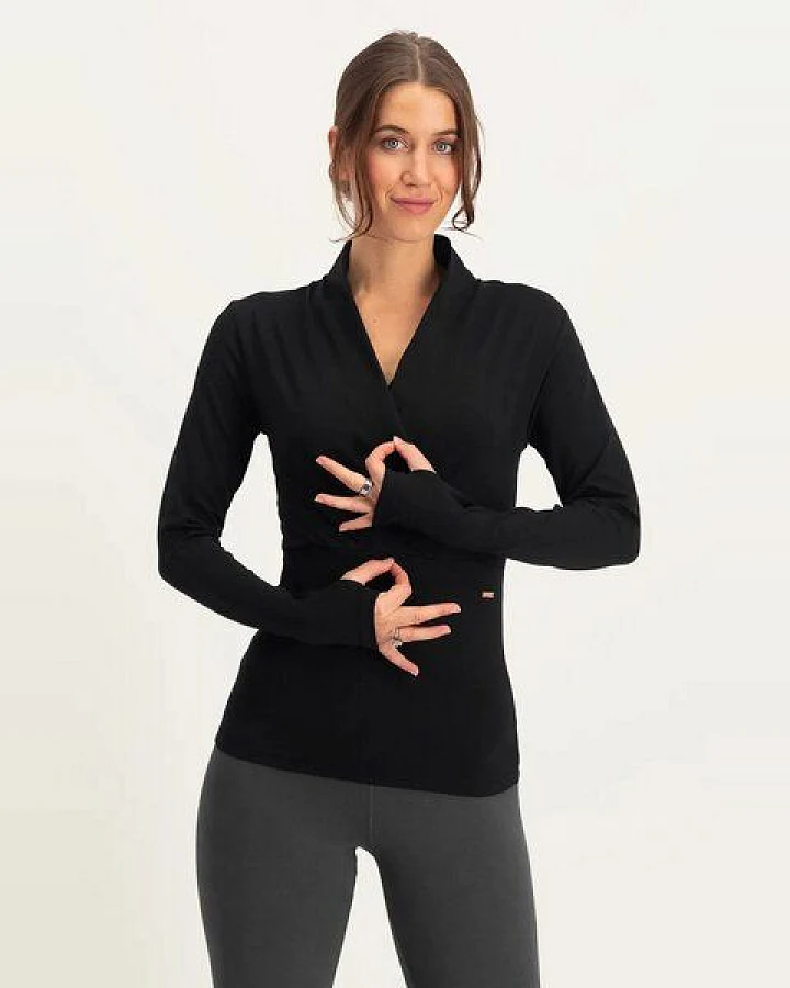 Urban Goddess Ishtar Yoga Langarmshirt