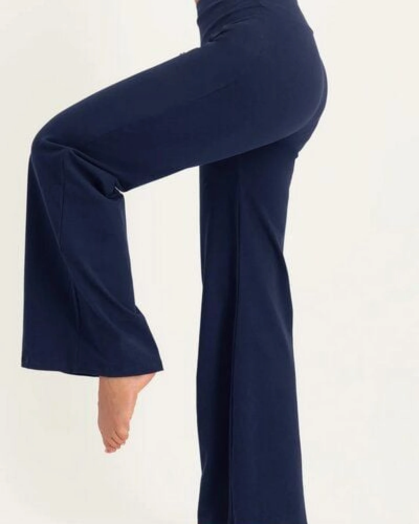 Urban Goddess Maeve weite Yogahose mit Midwaist – Ansicht 2