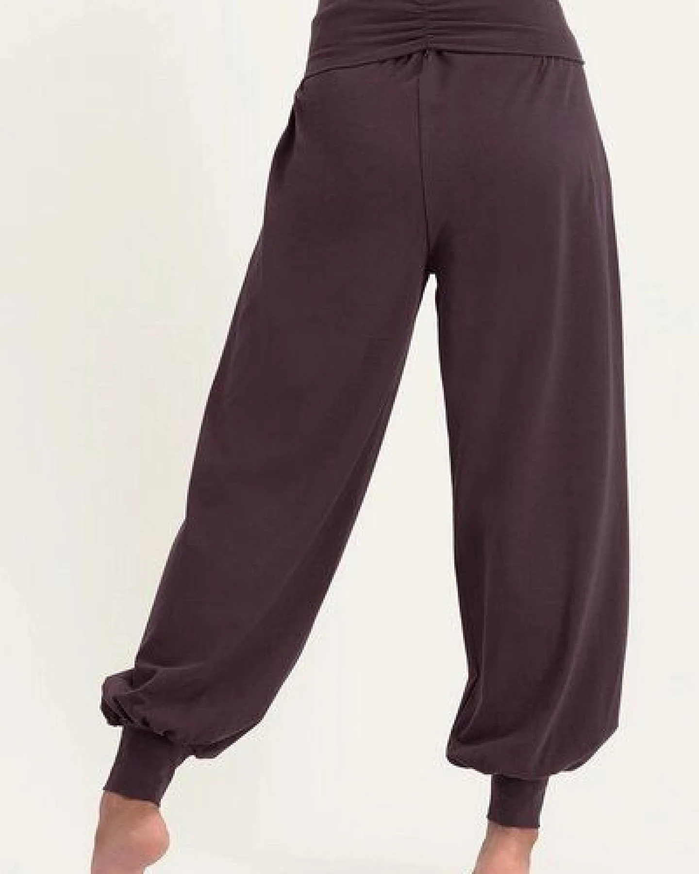 Urban Goddess Rhea Yoga-Hose mit lockerer Passform – Ansicht 3