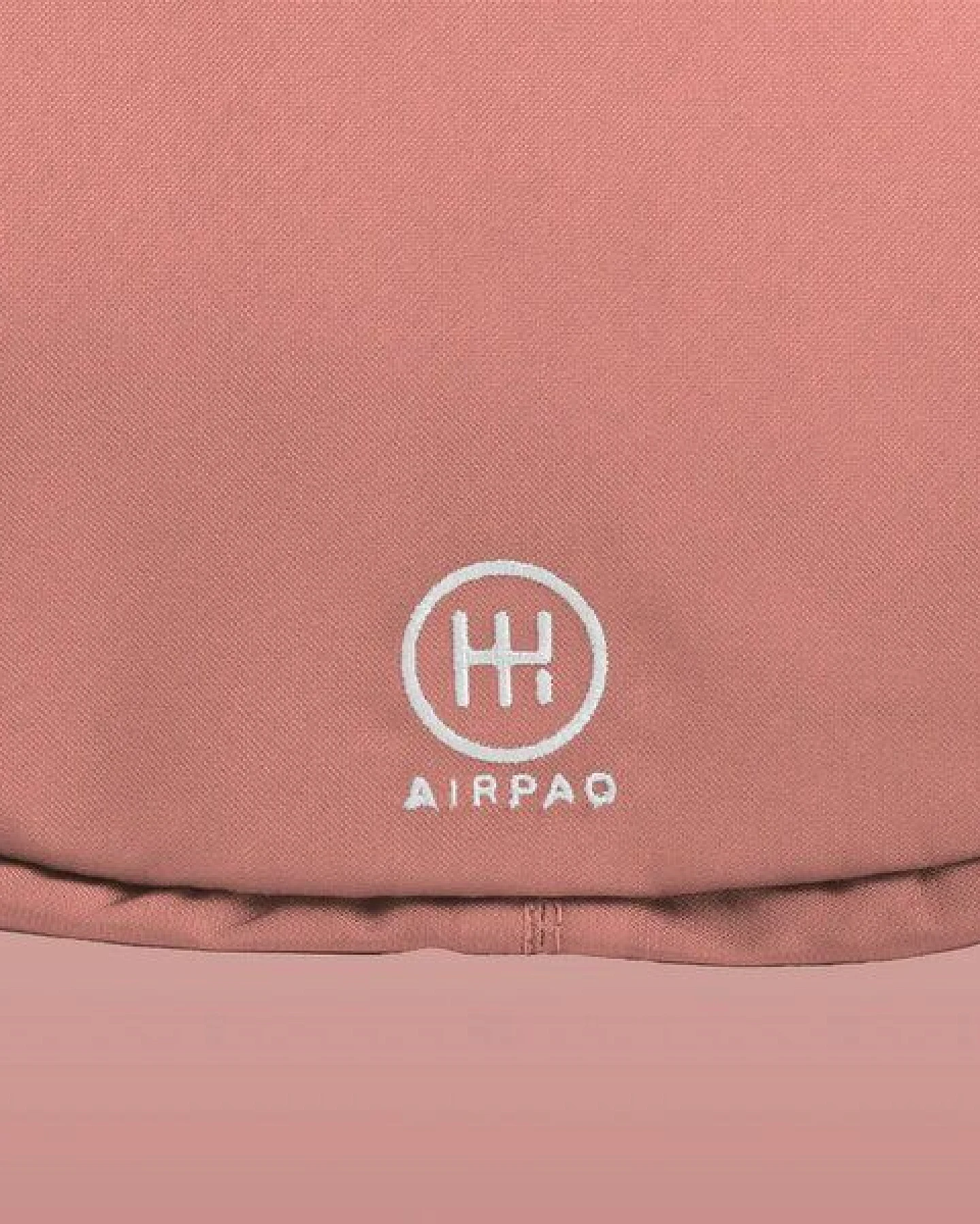 Airpaq Moonbag aus Autoschrott – Ansicht 2