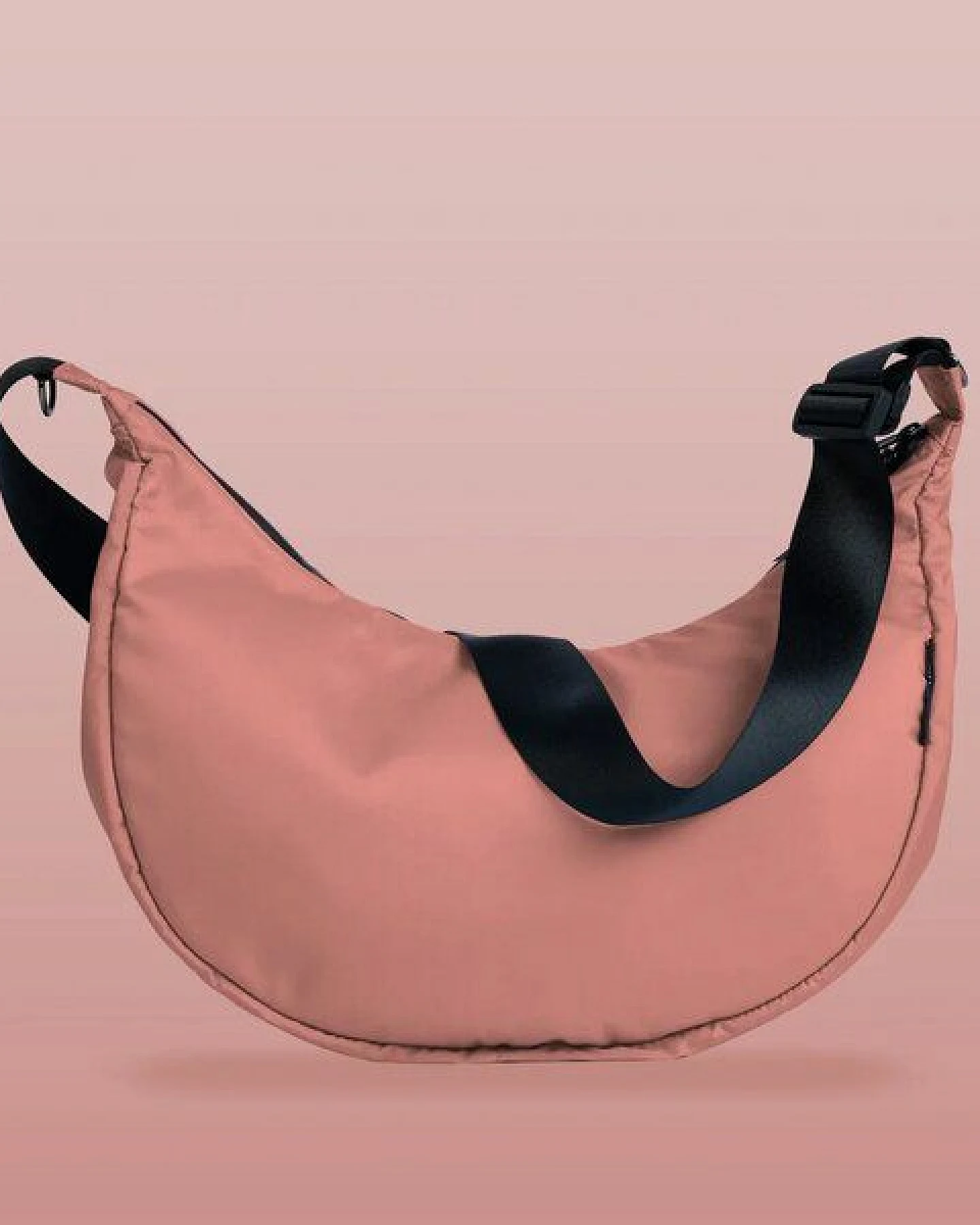 Airpaq Moonbag aus Autoschrott – Ansicht 3