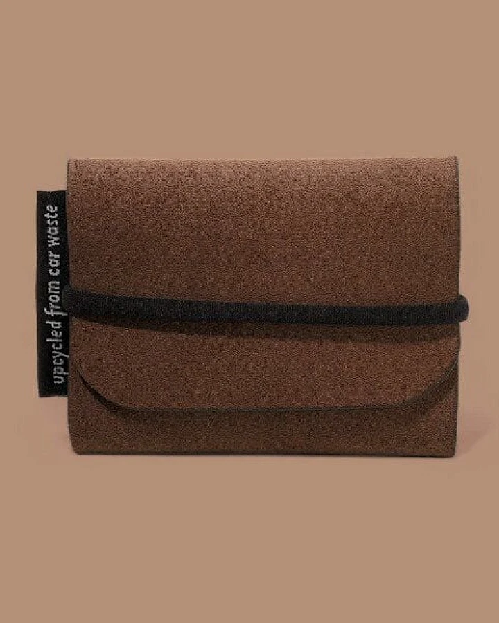 Airpaq Cardholder aus Autoschrott