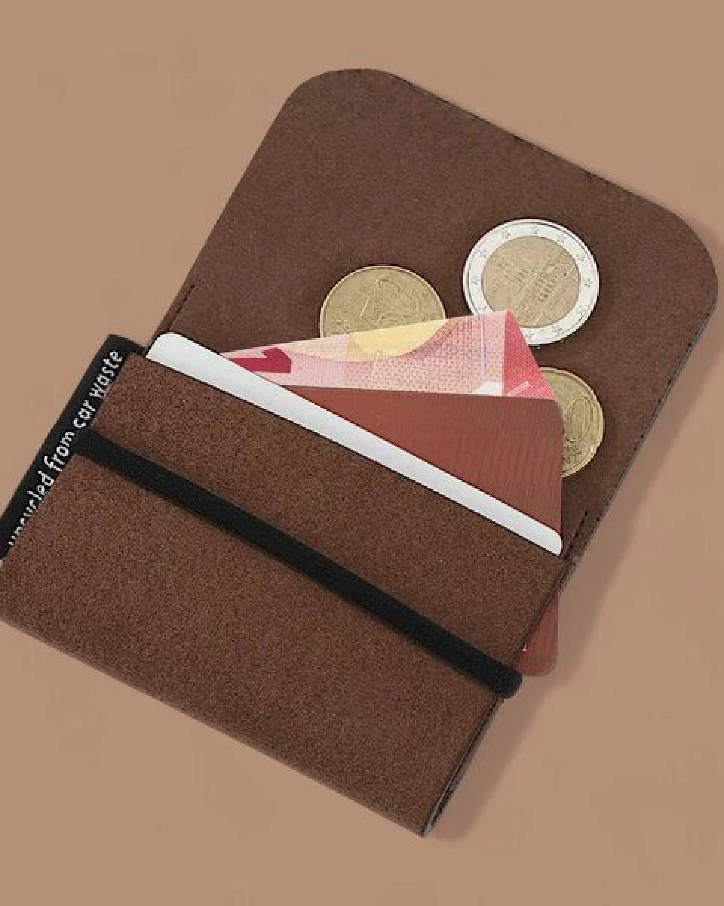 Airpaq Cardholder aus Autoschrott – Ansicht 2