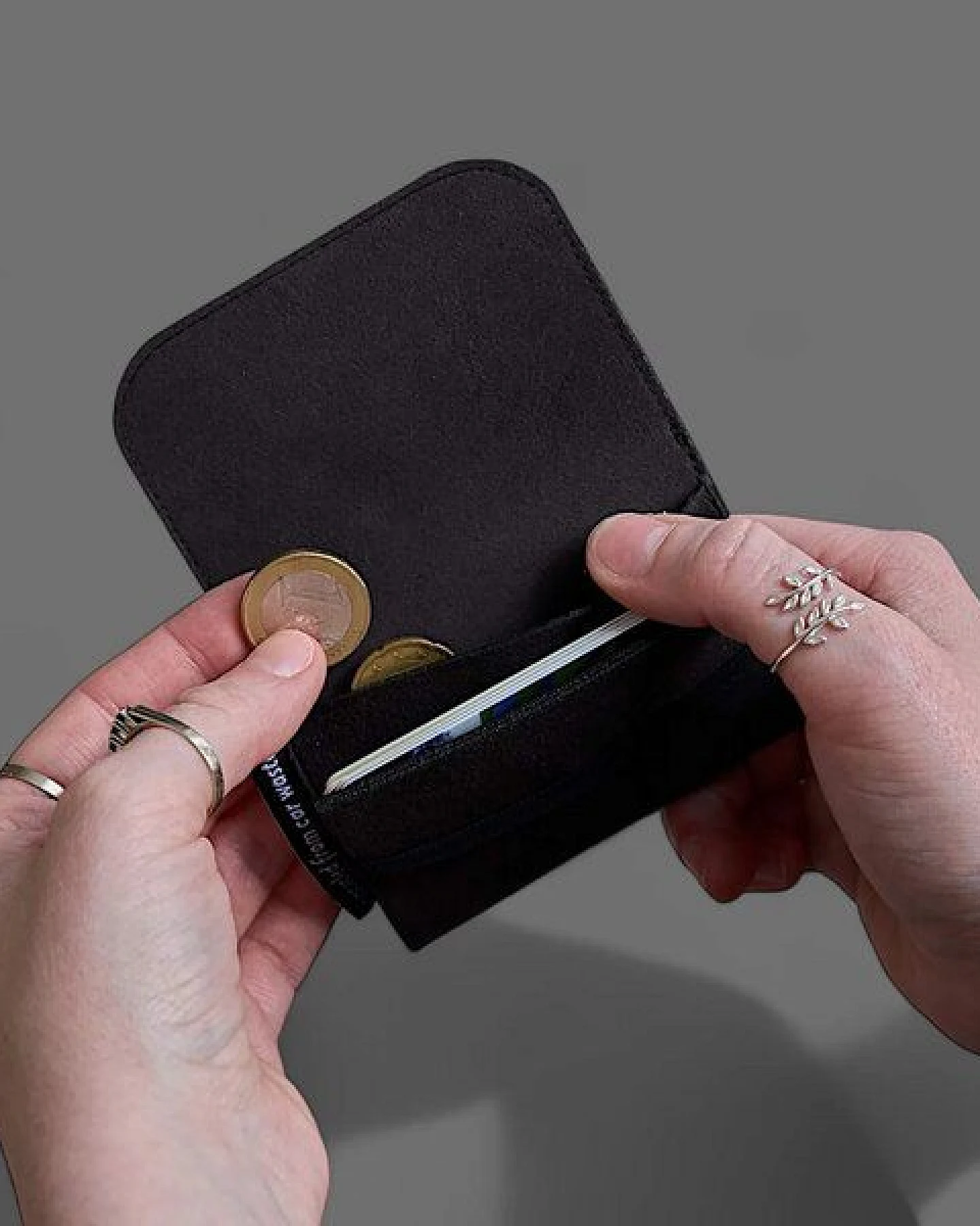 Airpaq Cardholder aus Autoschrott – Ansicht 3