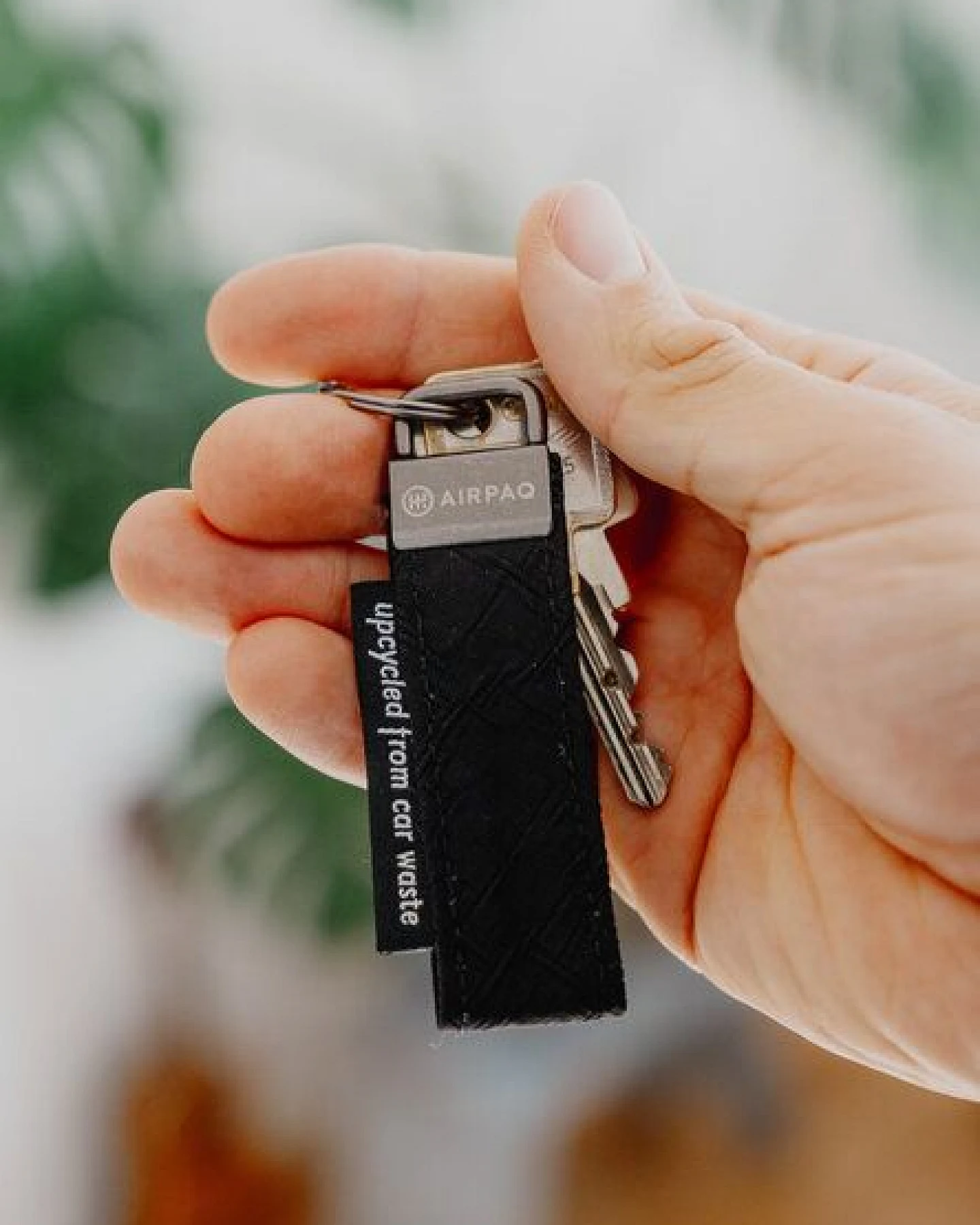 Airpaq Schlüsselanhänger aus Autoschrott – Ansicht 2