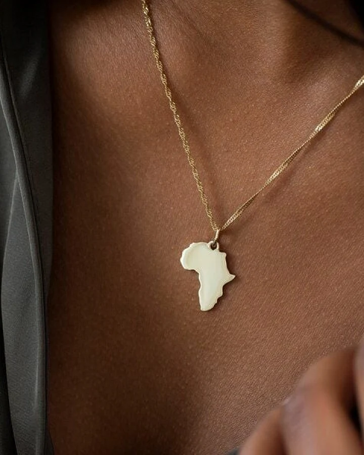 MOANINA Kette Afrika Kontinent • 14k Echtgold