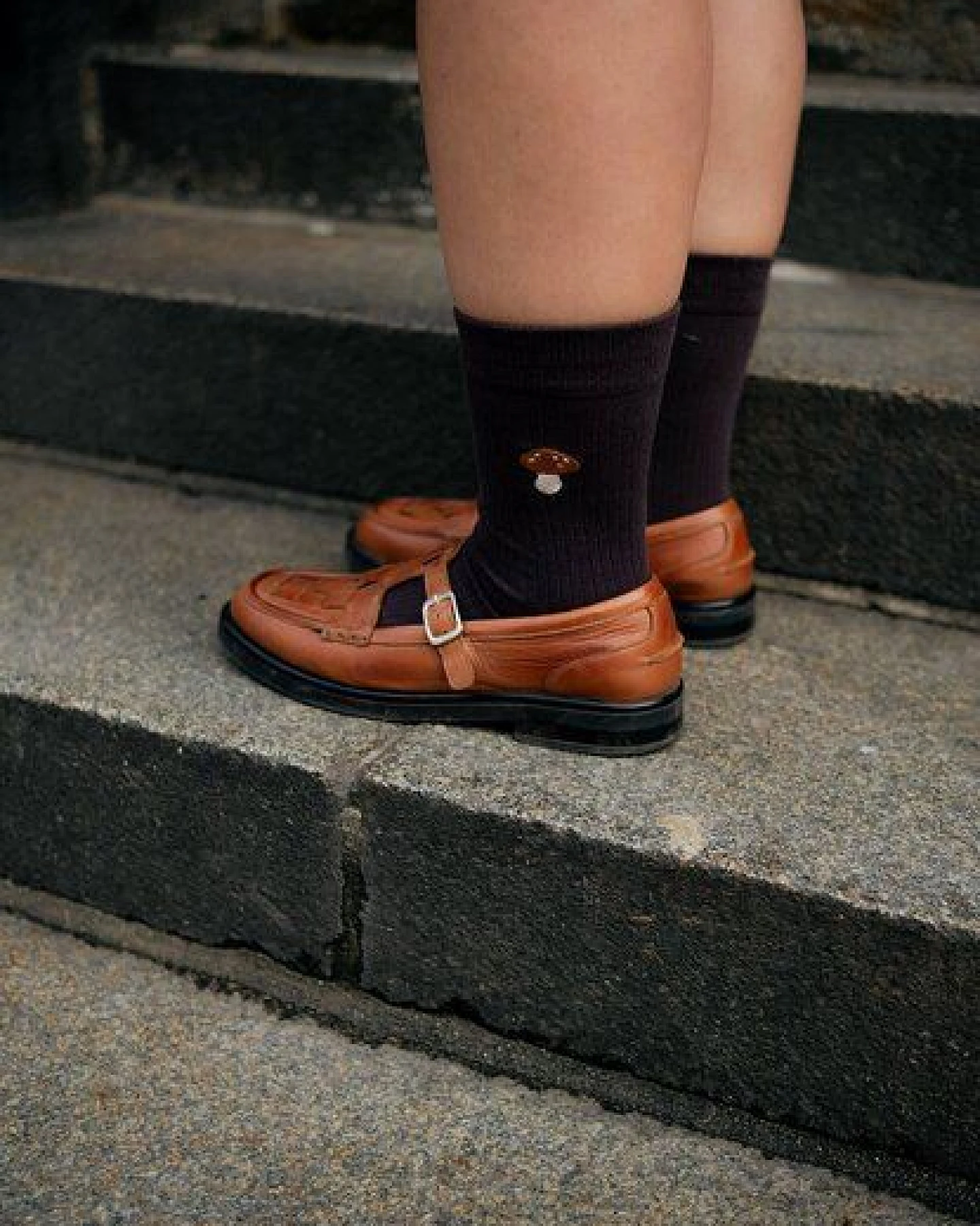 MELA Gerippte Socken Stickerei 1 Paar aus 100% Bio-Baumwolle – Ansicht 3