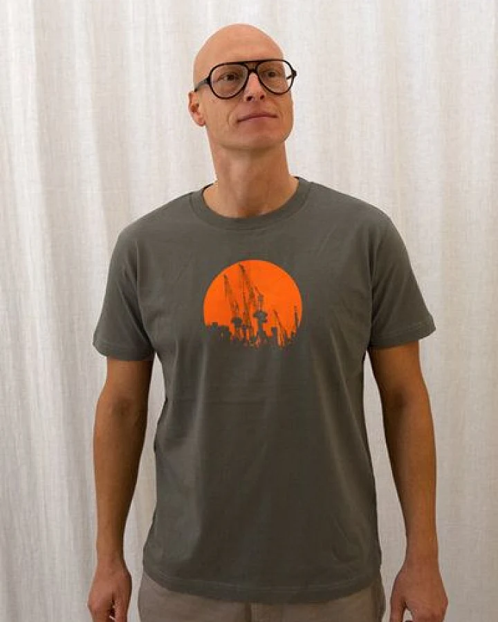 T-Shirtladen-Marktstrasse GmbH Kräne rund, orange Boy-T-Shirt