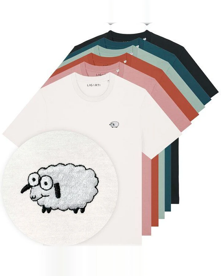 Besticktes T-Shirt – Wollke das Schaf – LIGARTI Tiermanufaktur