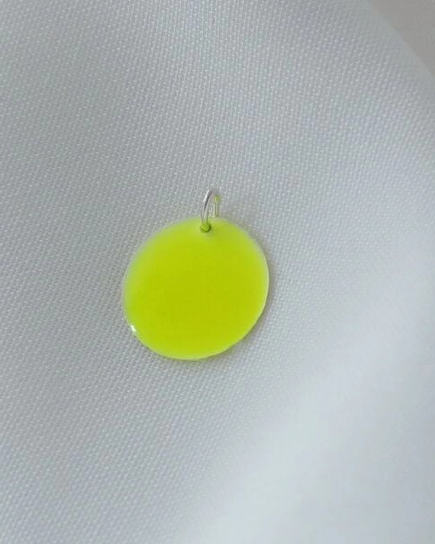 BELLYBIRD Jewellery Halskette - emailliertes Plättchen, Anhänger aus Silber mit Emaille – Ansicht 3