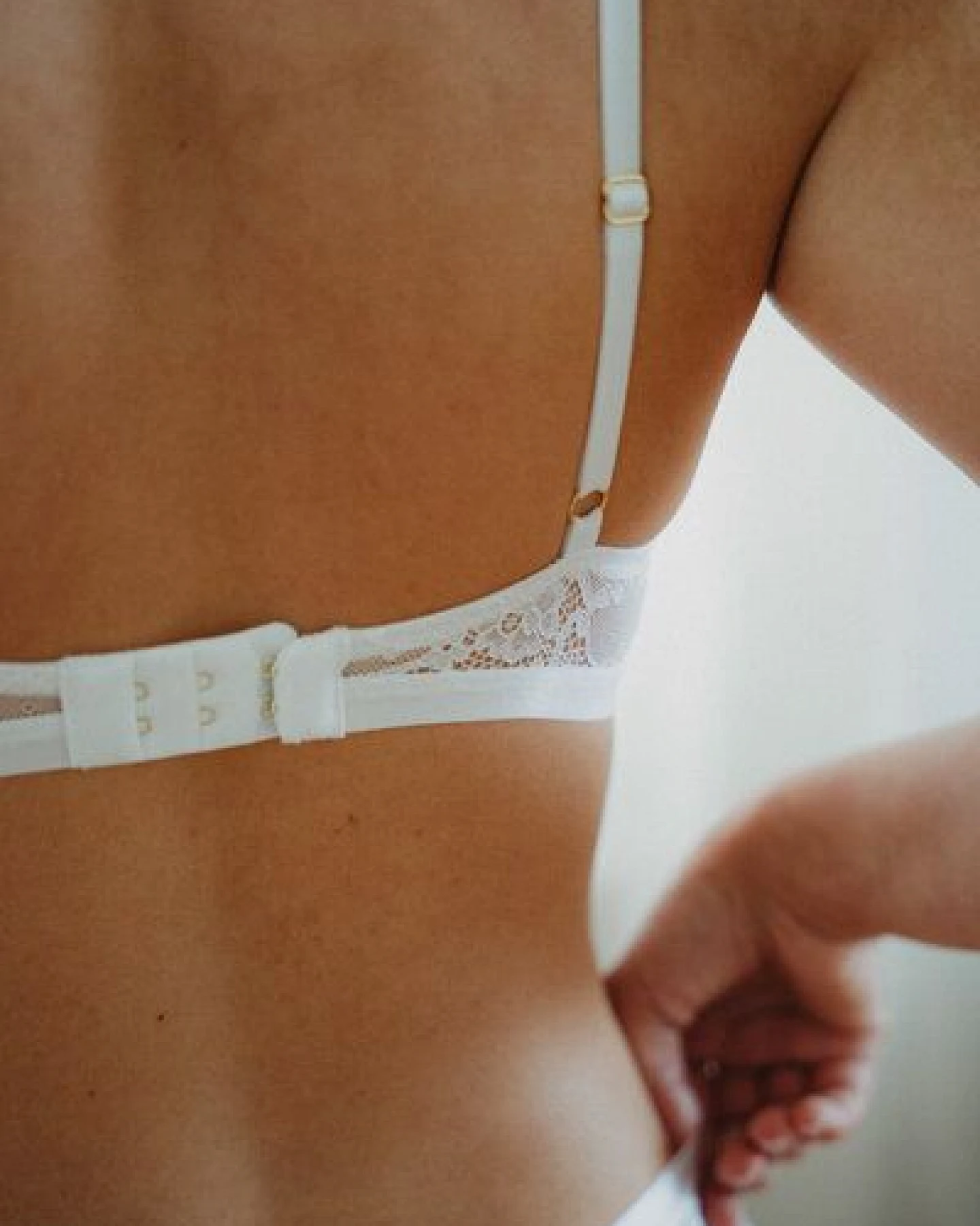 Coco Malou Spitzen Bralette Toni ohne Pads – Ansicht 2