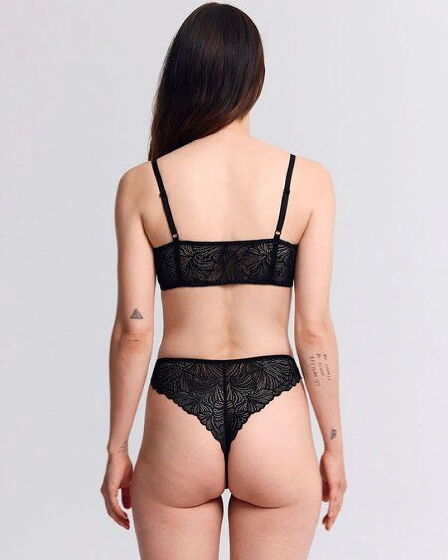 erlich textil Fluid Lace bügelloser Bandeau Bralette mit Spitze aus recyceltem Polyamid, made in Europe – Ansicht 3