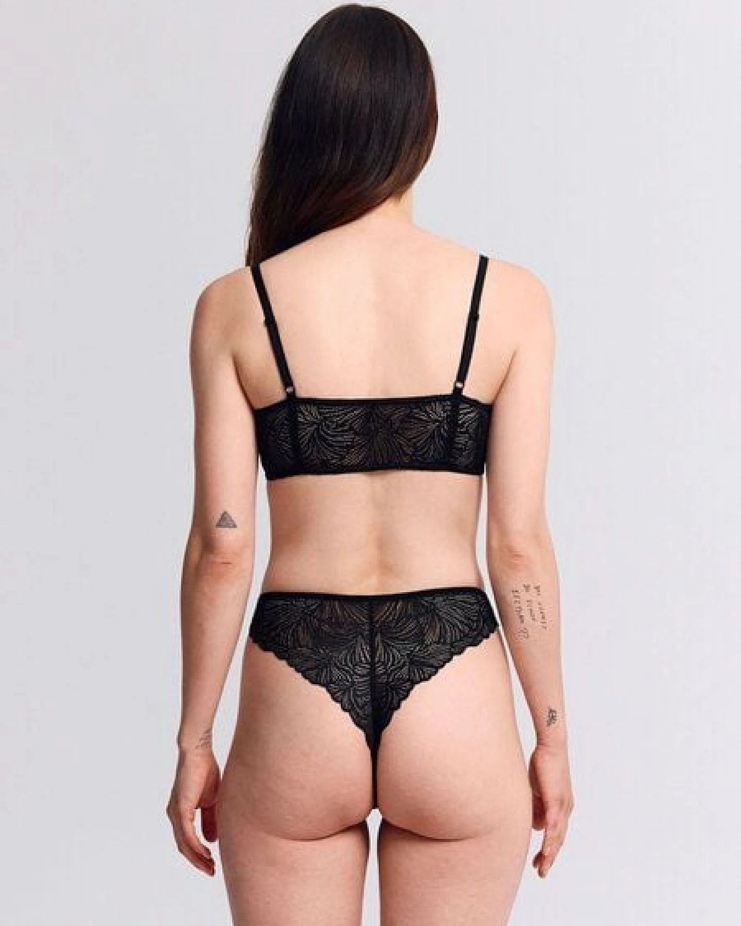 erlich textil Fluid Lace bügelloser Bandeau Bralette mit Spitze aus recyceltem Polyamid, made in Europe – Ansicht 3