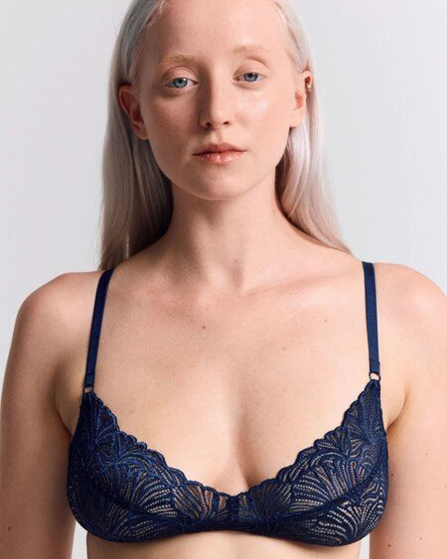 erlich textil Fluid Lace bügelloser BH mit Spitze aus recyceltem Polyamid, made in Europe – Ansicht 2