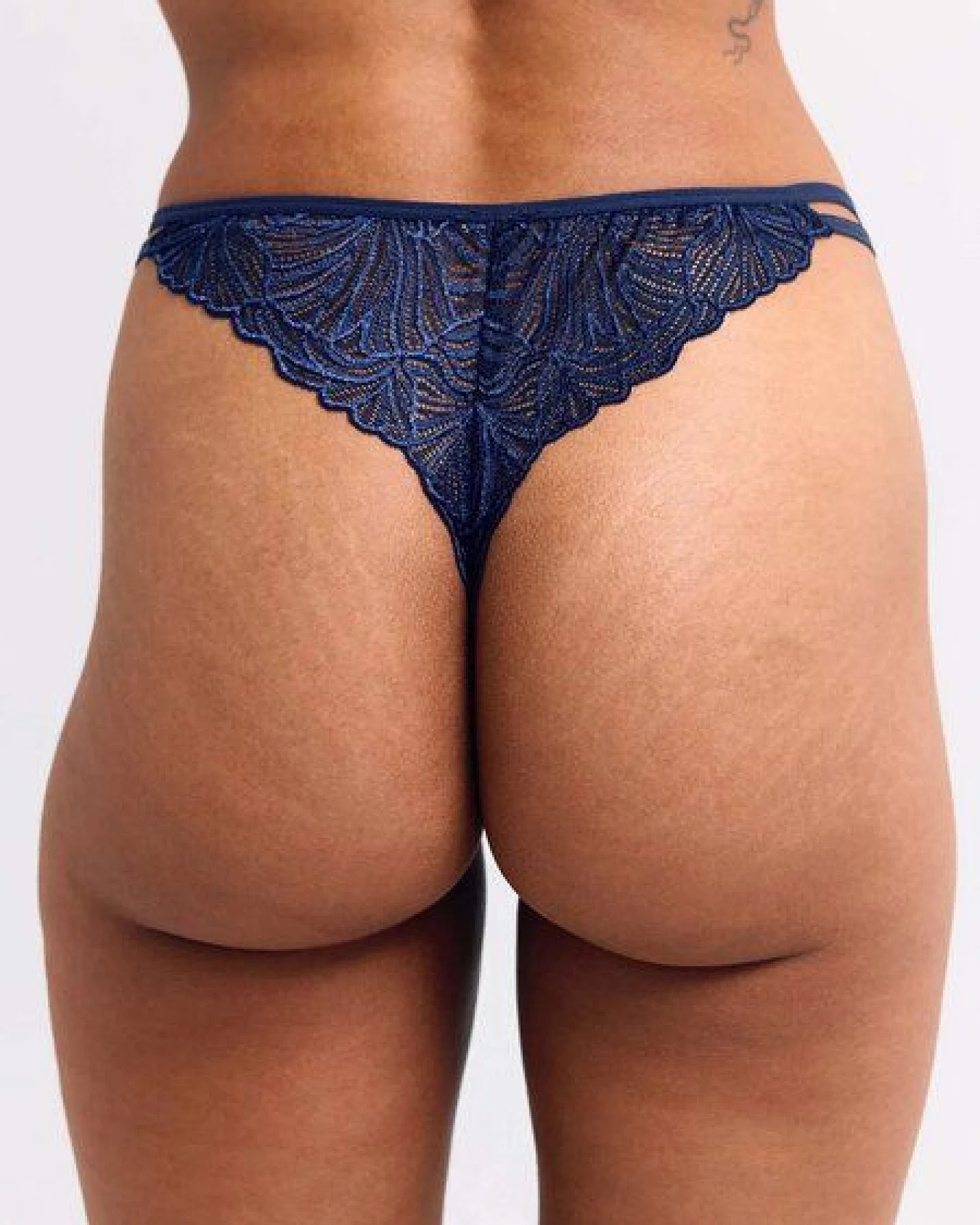 erlich textil Fluid Lace String mit Spitze, made in Europe – Ansicht 3