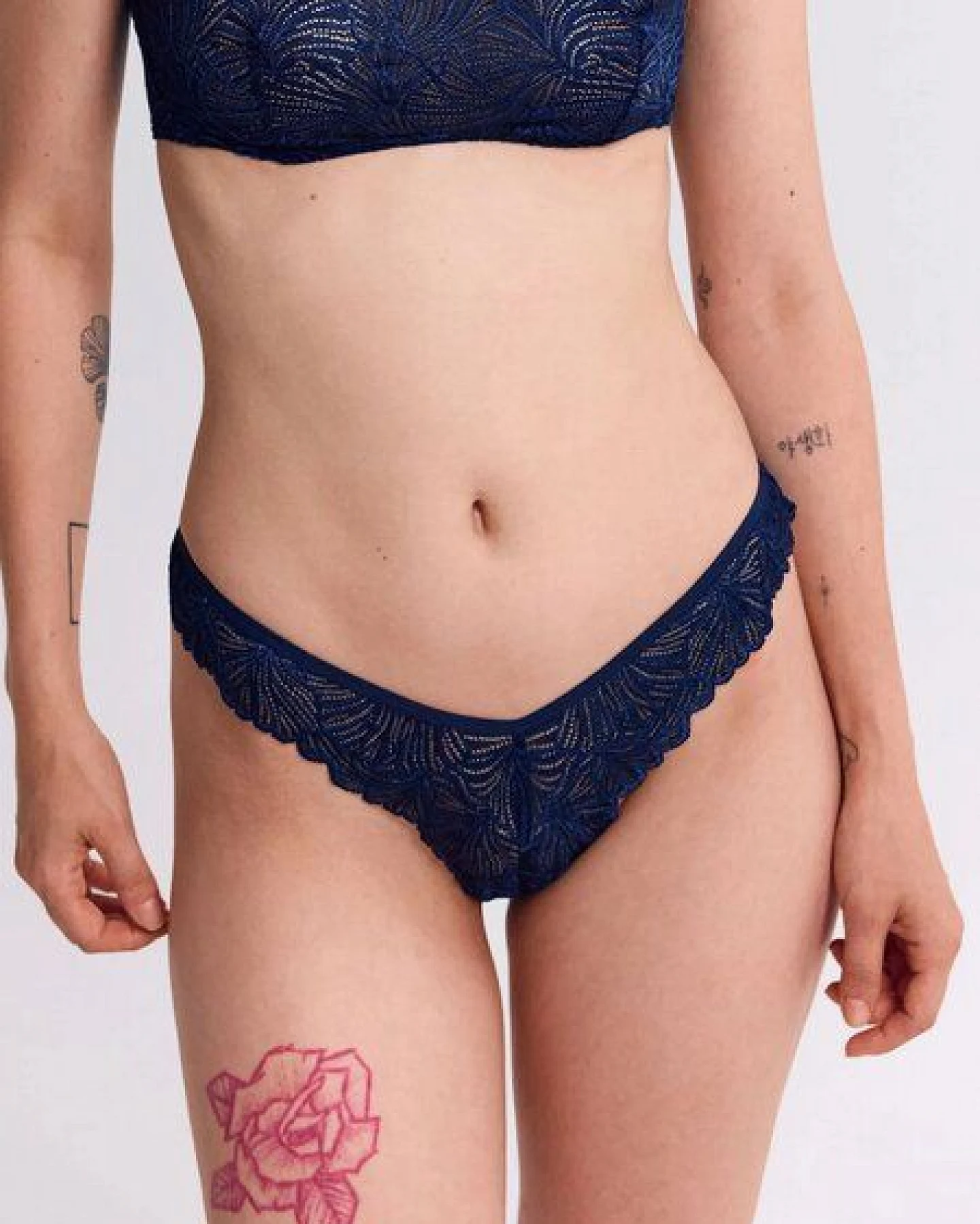 erlich textil Fluid Lace Brazil String mit Spitze, made in Europe – Ansicht 2