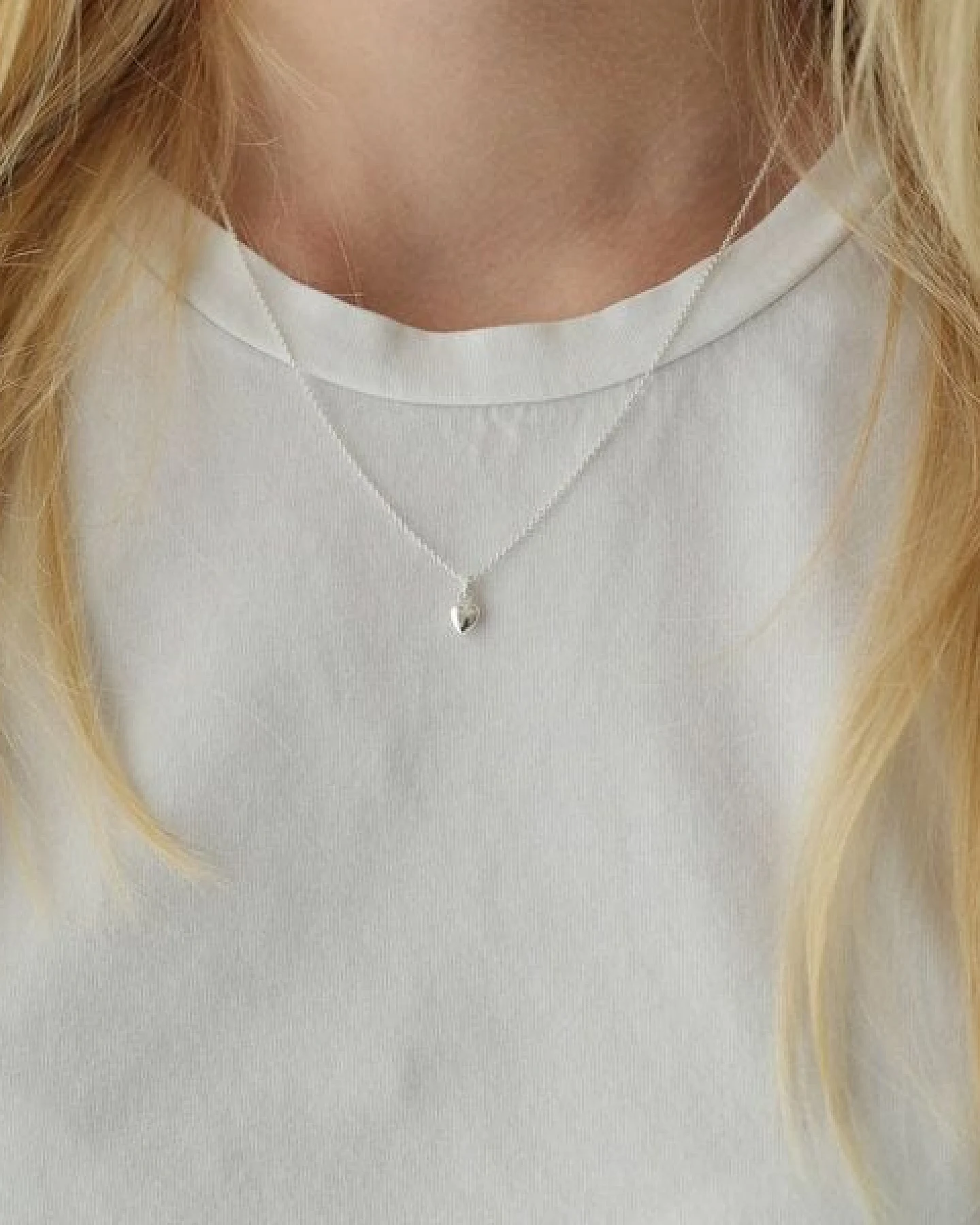 BELLYBIRD Jewellery Halskette - kleines Herz, Anhänger/ Silber/ Silber emailliert – Ansicht 3