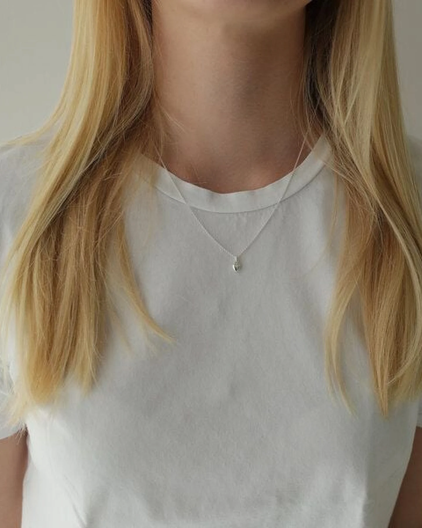 BELLYBIRD Jewellery Halskette - kleines Herz, Anhänger/ Silber/ Silber emailliert – Ansicht 4