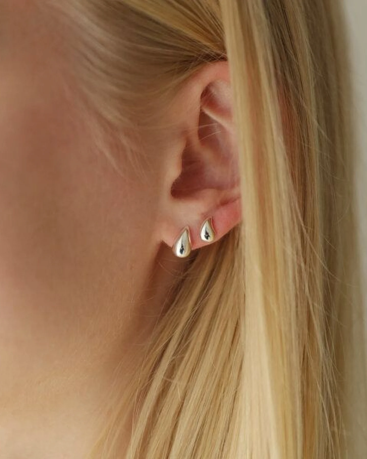BELLYBIRD Jewellery OHRSTECKER - kleiner Tropfen, wasserfest, Silber 925/ vergoldet – Ansicht 3