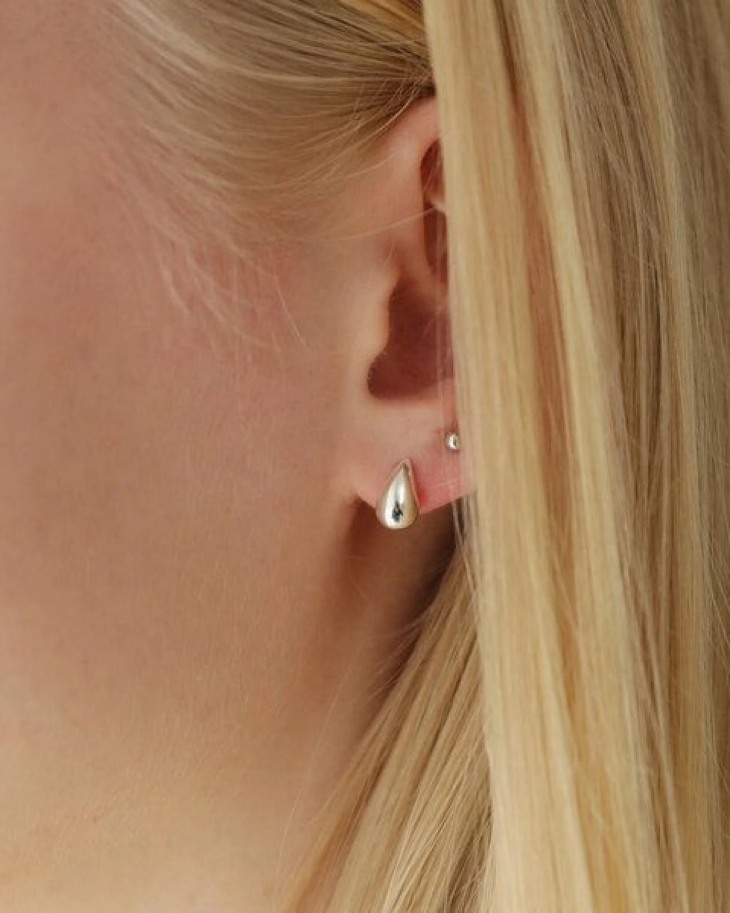 BELLYBIRD Jewellery OHRSTECKER - kleiner Tropfen, wasserfest, Silber 925/ vergoldet – Ansicht 2