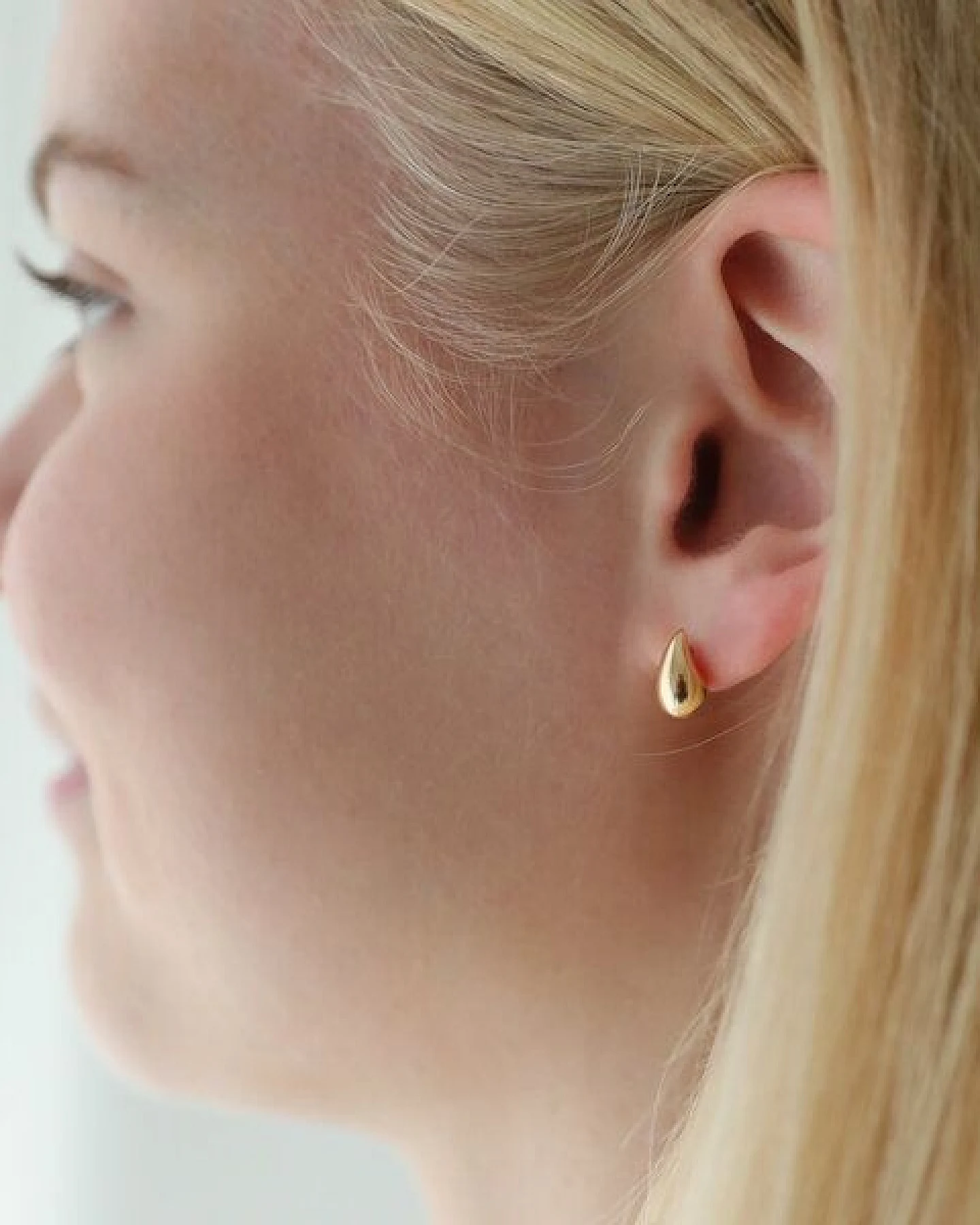 BELLYBIRD Jewellery OHRSTECKER - kleiner Tropfen, wasserfest, Silber 925/ vergoldet – Ansicht 2