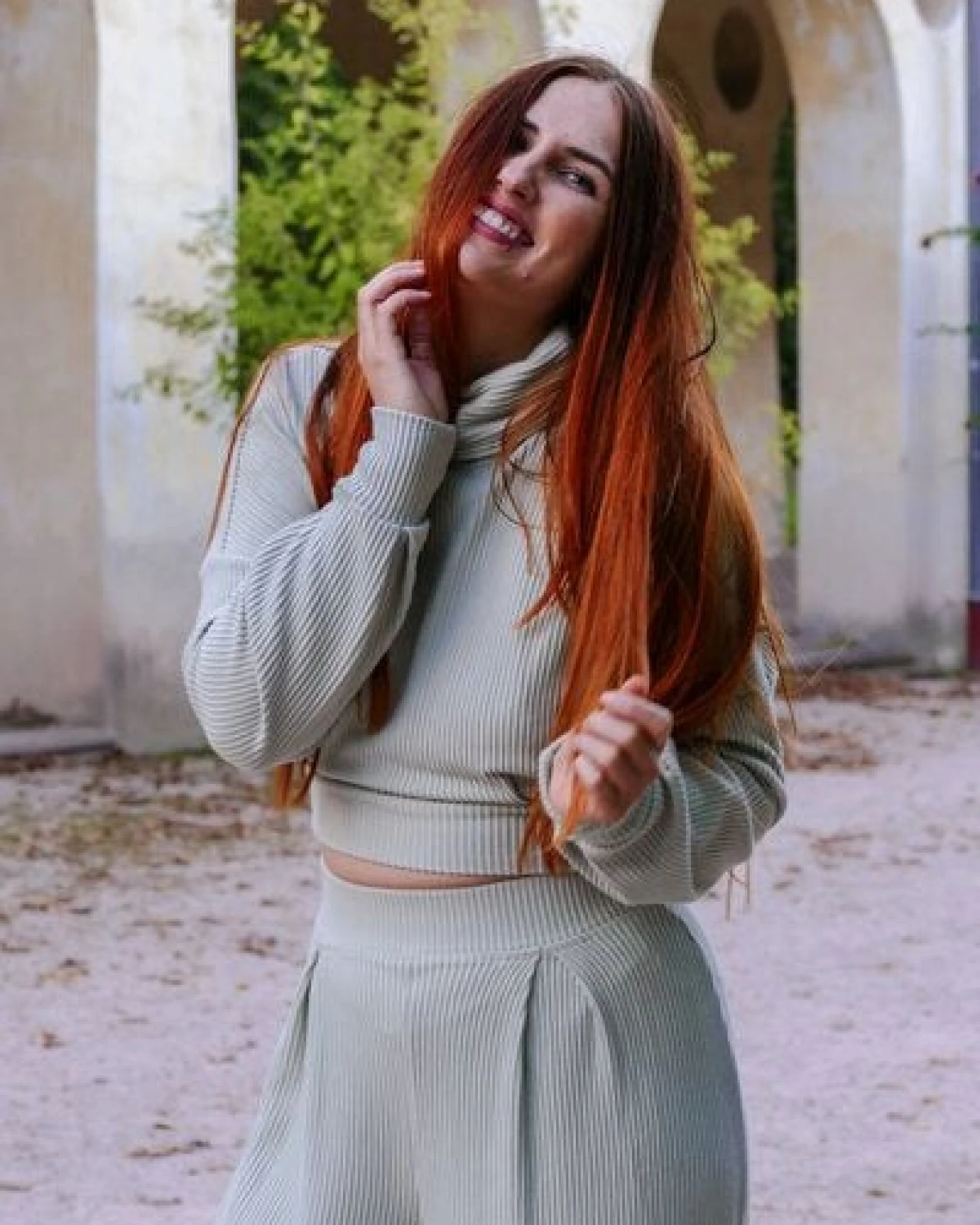 Vivien Joy Kurzer Rollkragenpullover - Aila Crop Pulli – Ansicht 4