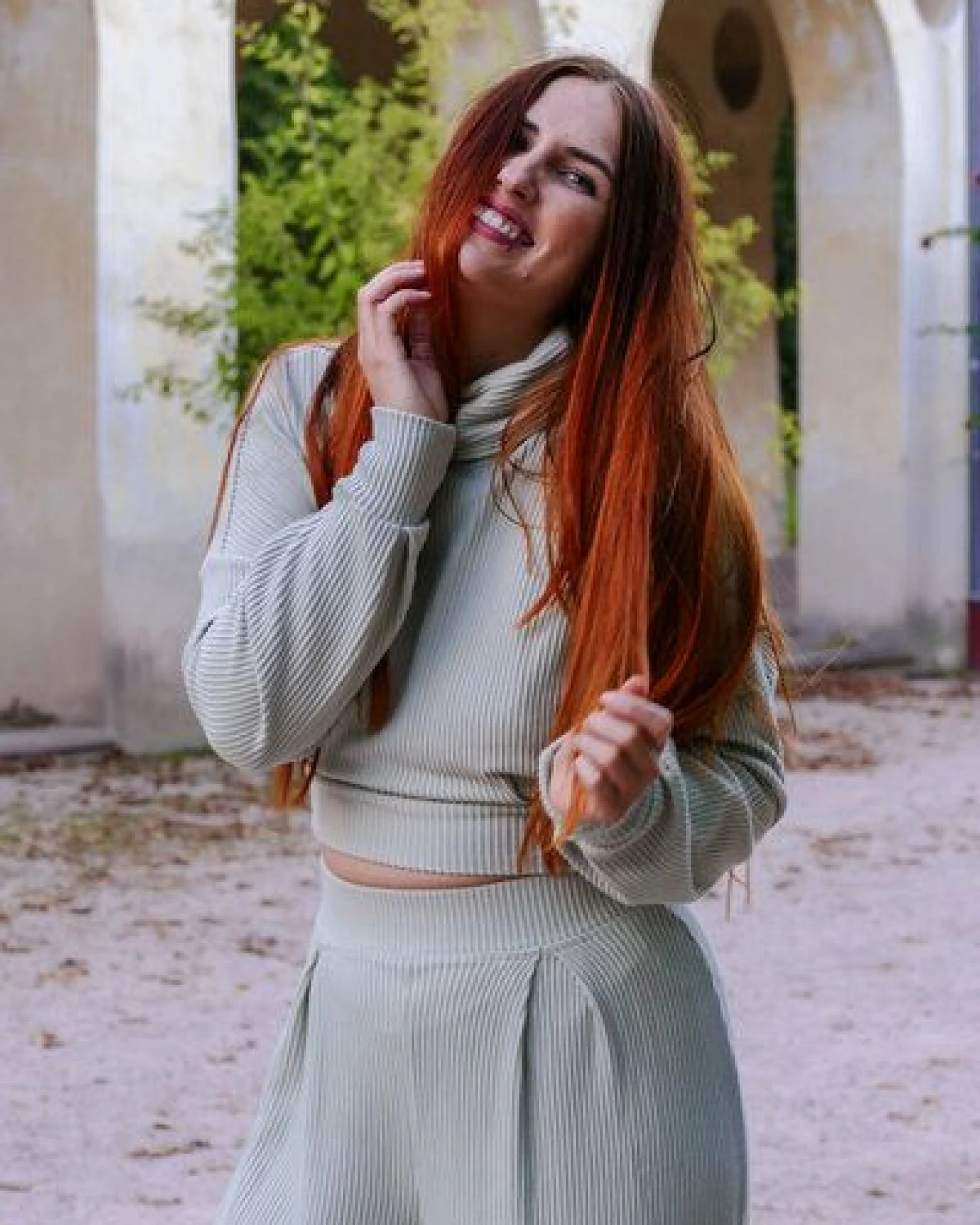 Vivien Joy Kurzer Rollkragenpullover - Aila Crop Pulli – Ansicht 4