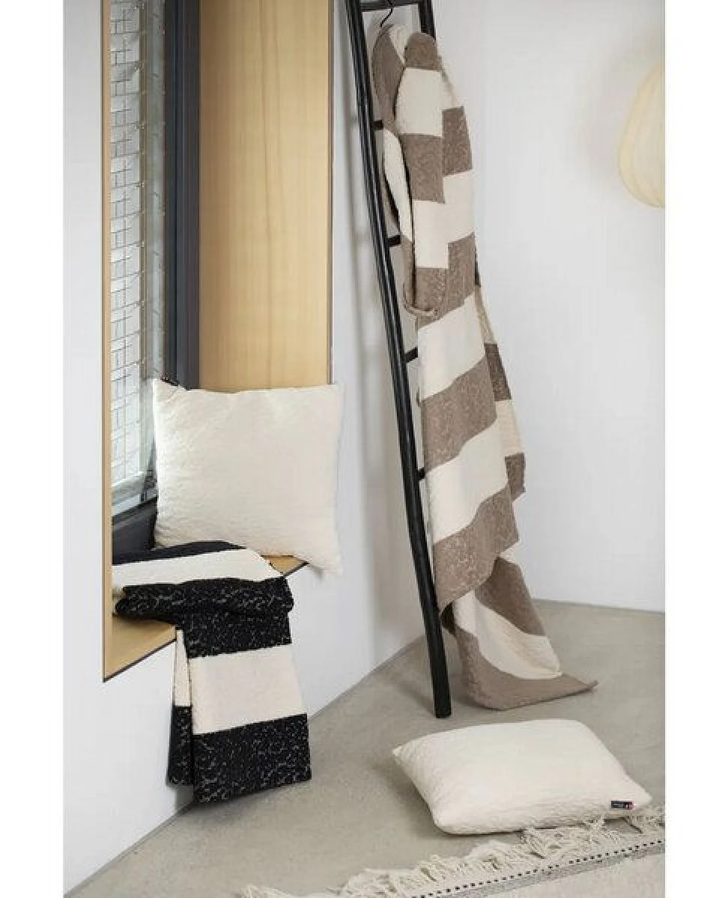 David Fussenegger TEDDY Decke “Blockstreifen“ 200 x 150 cm aus Recycling-Baumwolle – Ansicht 2
