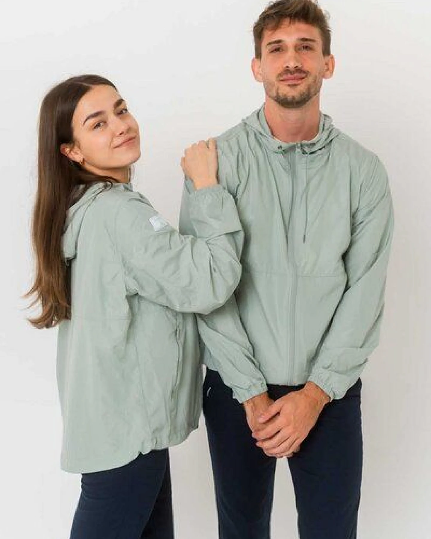 Greener Aerides leichte Windjacke mit Kapuze aus recyceltem Material – Ansicht 3
