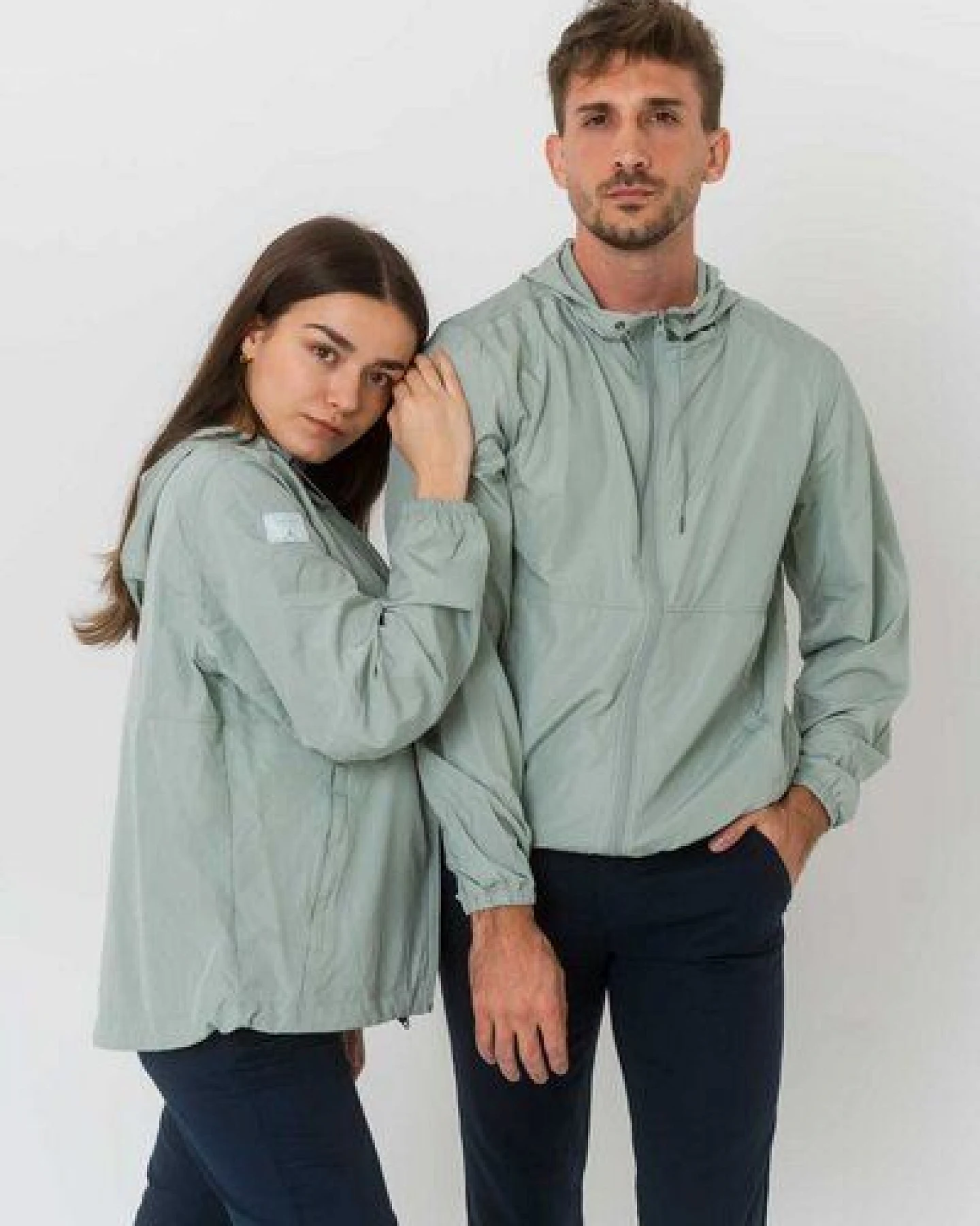 Greener Aerides leichte Windjacke mit Kapuze aus recyceltem Material – Ansicht 3