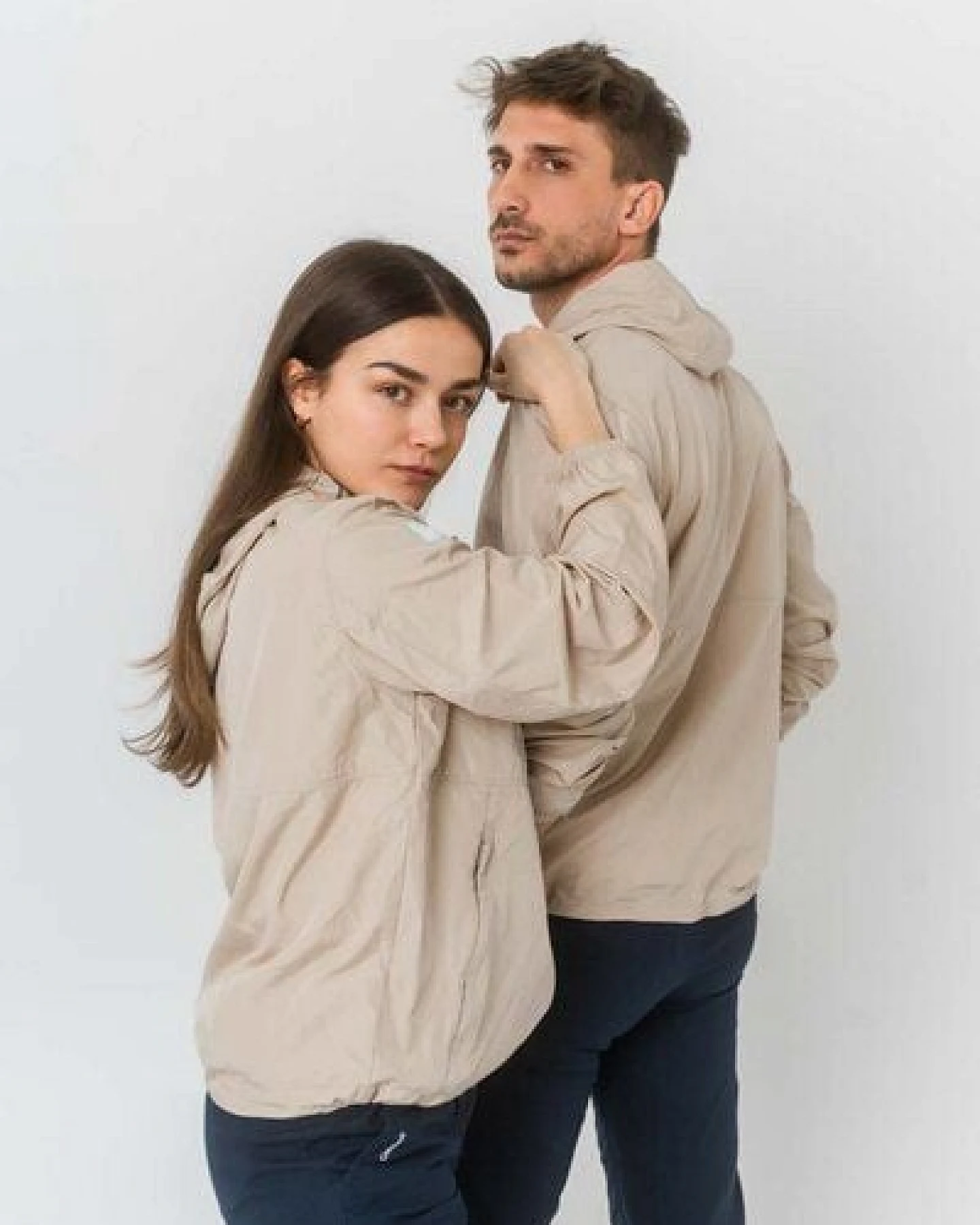 Greener Aerides leichte Windjacke mit Kapuze aus recyceltem Material – Ansicht 3