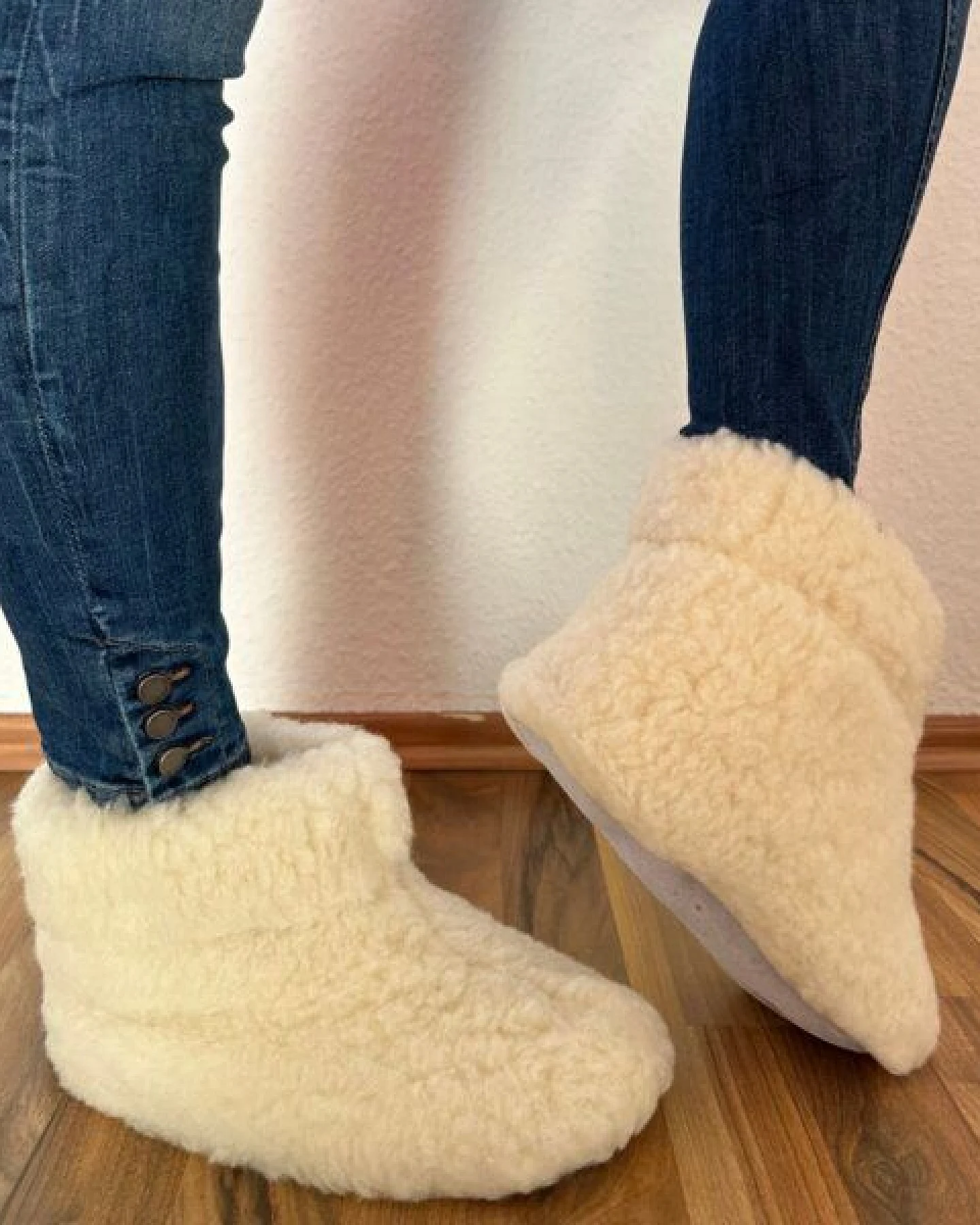 Home & Joy Hüttenschuhe hohe Hausschuhe Schaf-wolle warm Herbst Winter unisex – Ansicht 3