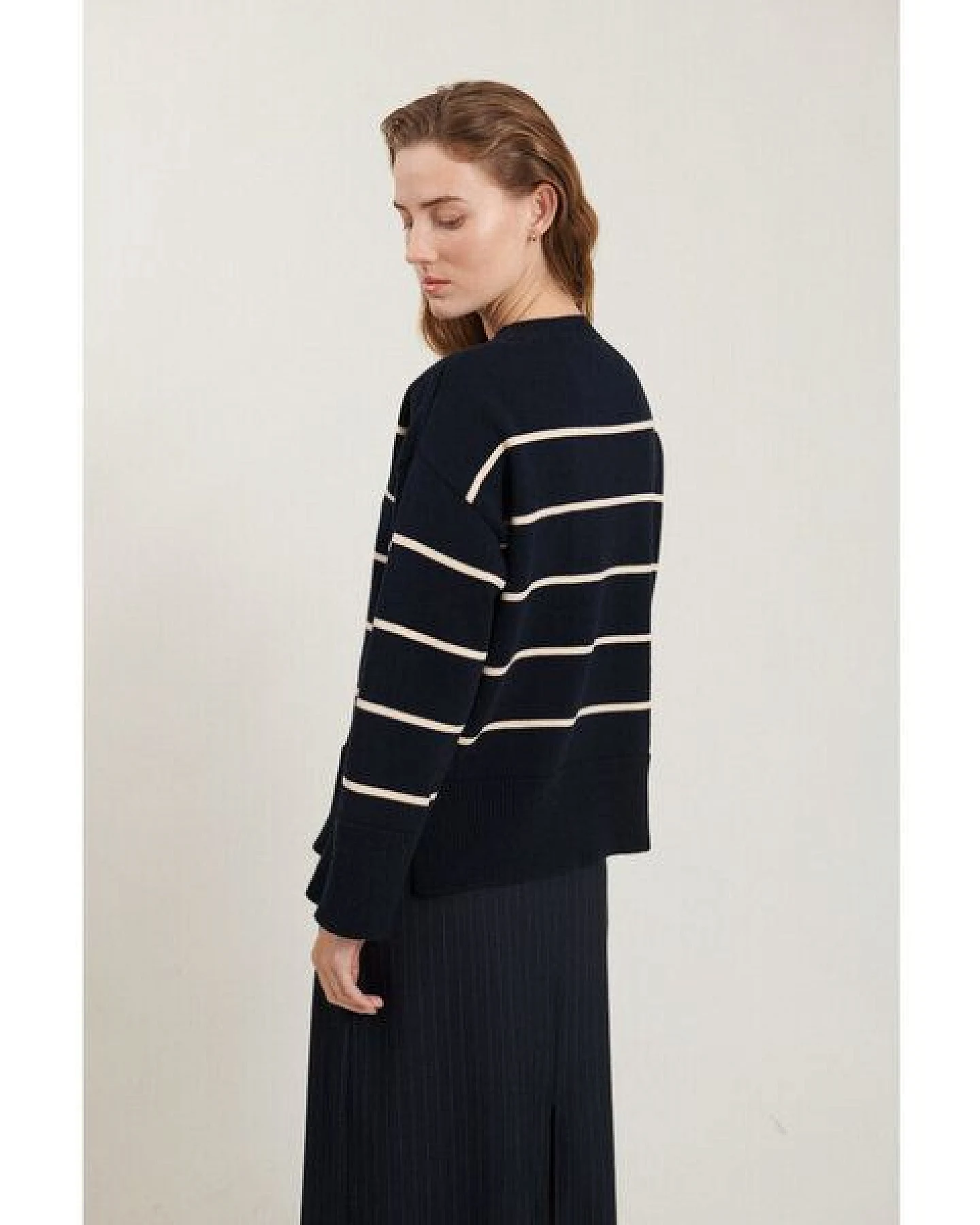 Basic Apparel Gestreifter Pullover WINIE aus Bio-Baumwolle – Ansicht 2