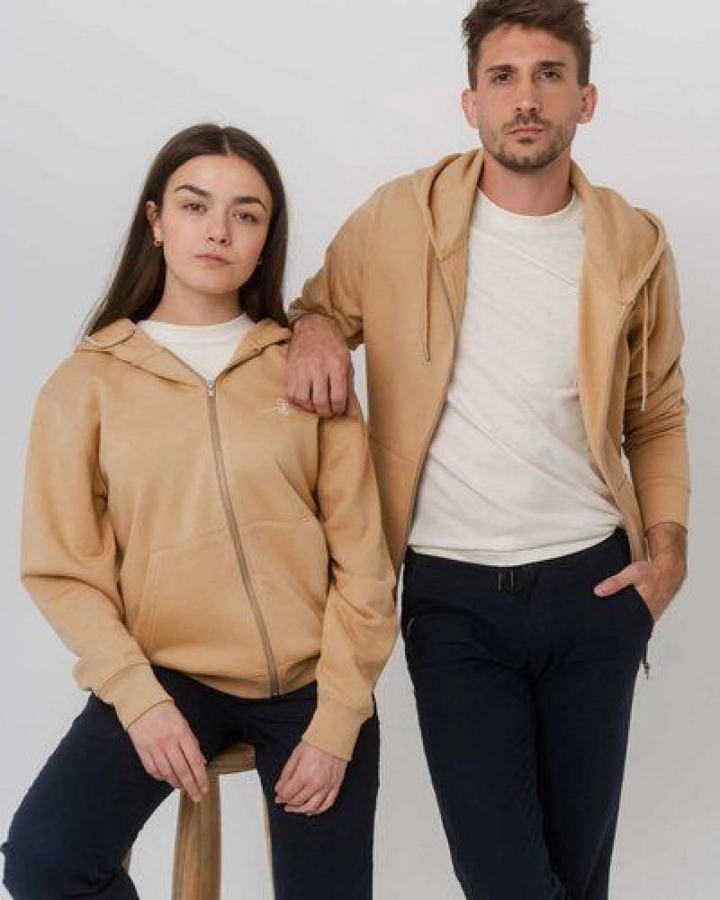 Greener Aralia Sweatshirt aus Bio-Baumwolle mit Reißverschluss – Ansicht 3
