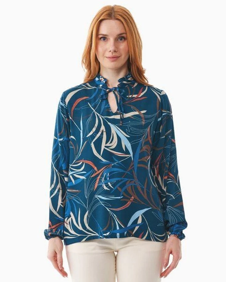 ORGANICATION Bluse aus LENZING ECOVERO mit Blattmuster