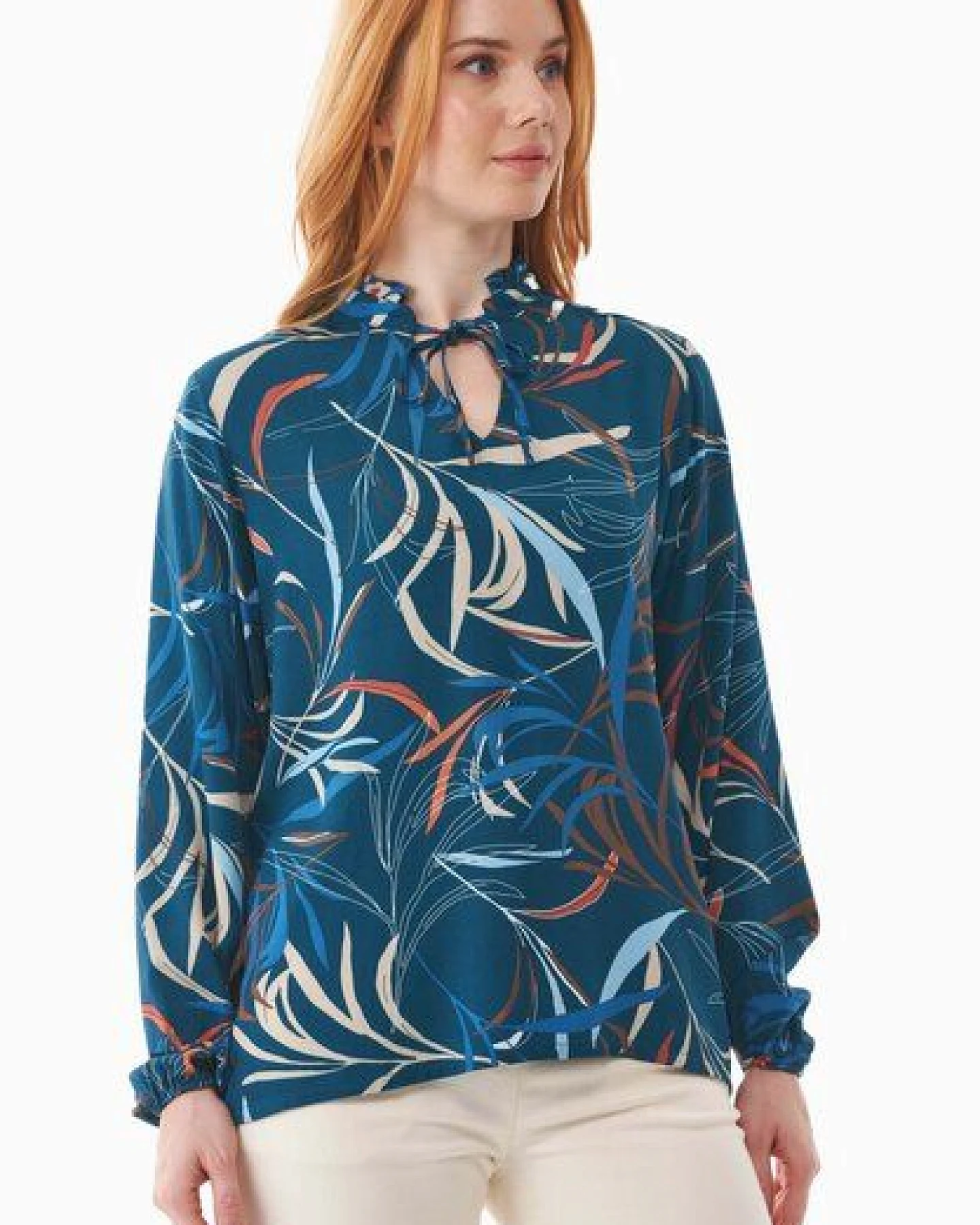 ORGANICATION Bluse aus LENZING ECOVERO mit Blattmuster – Ansicht 3