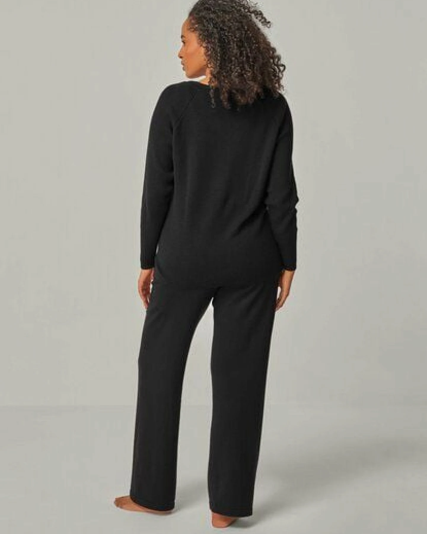 YOU LOOK PERFECT Merino Loungewear Set „Strickpullover Dorina & Strickhose Elisa" – Ansicht 3