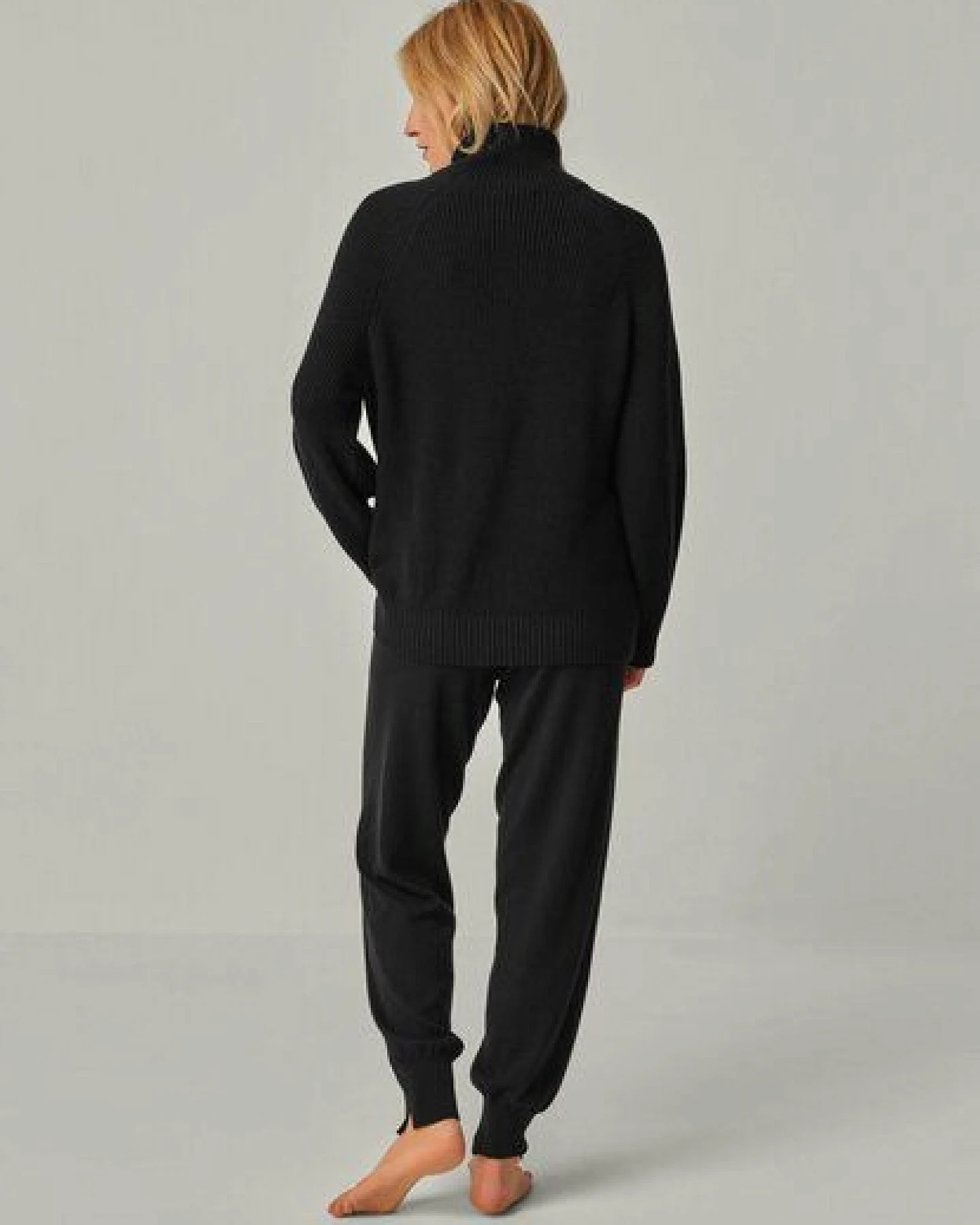 YOU LOOK PERFECT Merino Loungewear Set „Strickpullover Eve & Strickhose Bella" – Ansicht 2