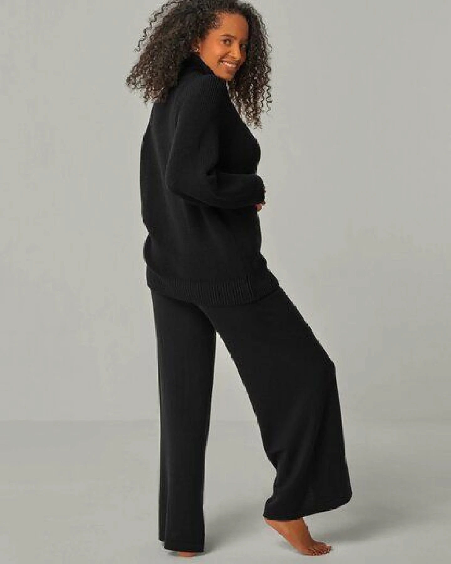 YOU LOOK PERFECT Merino Loungewear Set „Strickpullover Eve & Strickhose Bailey" – Ansicht 2