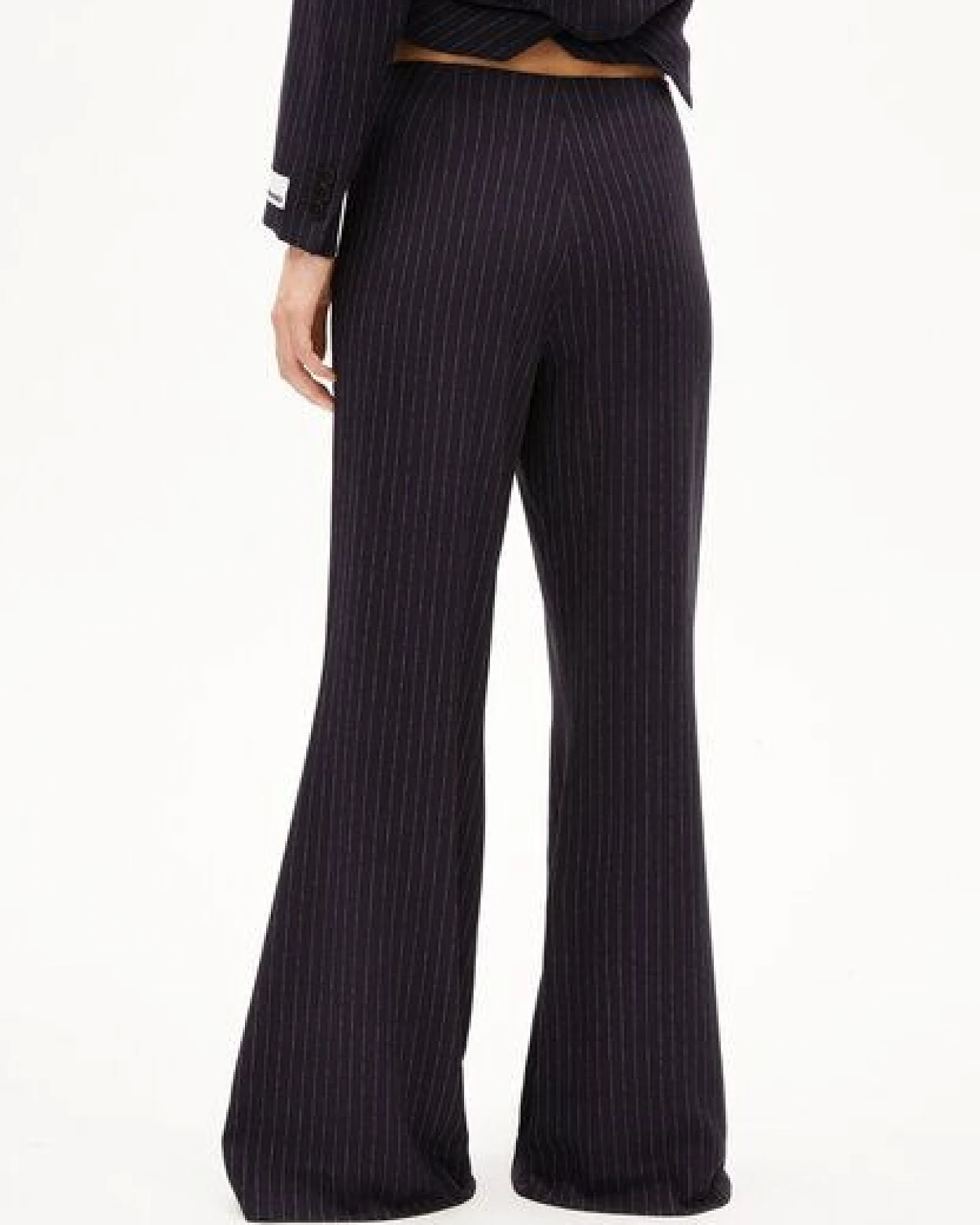 ARMEDANGELS PHAAMINA PINSTRIPE - Damen Webhose aus LENZING ECOVERO Viskose Mix – Ansicht 2