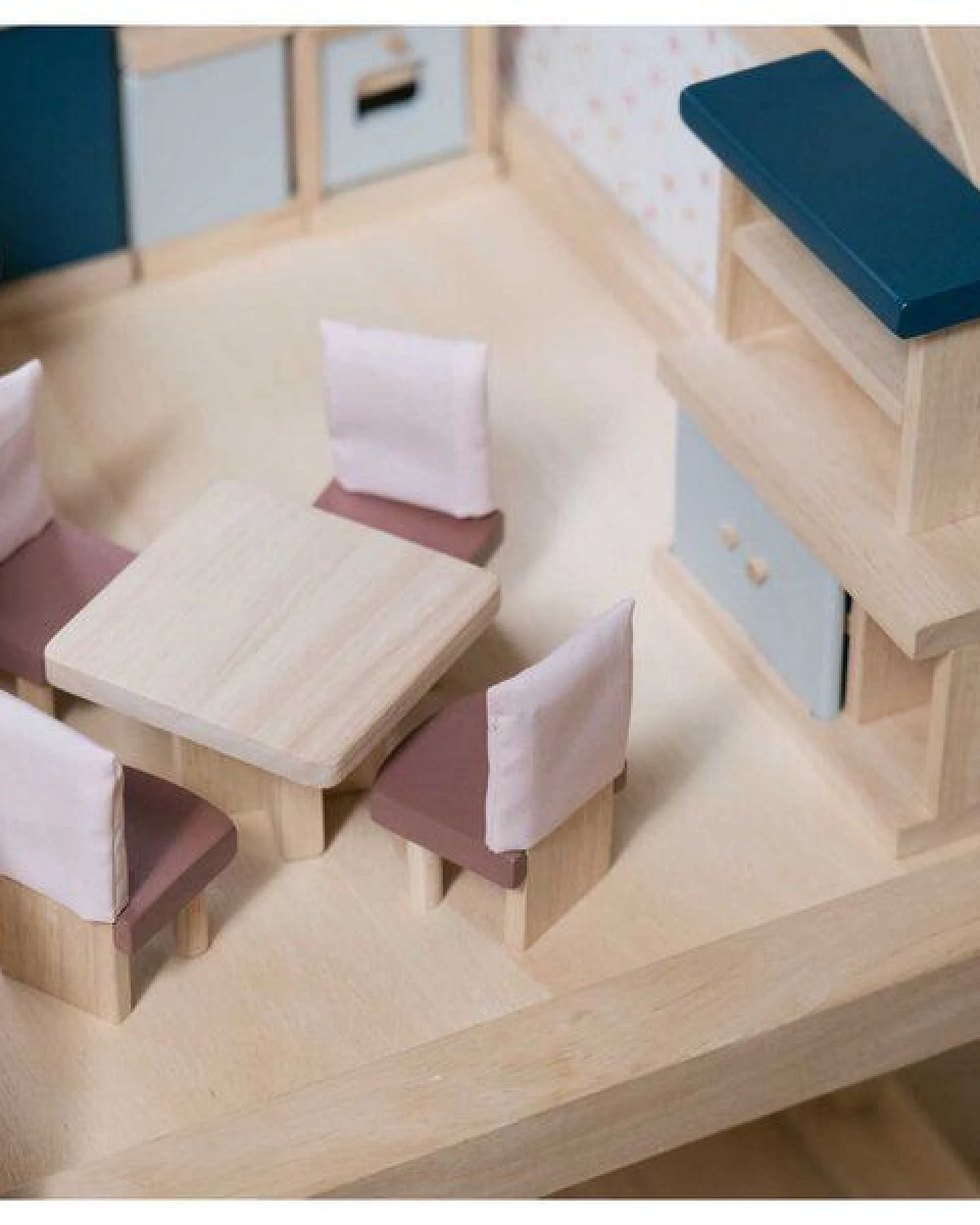 Plantoys Puppenhaus Esszimmer – Ansicht 2