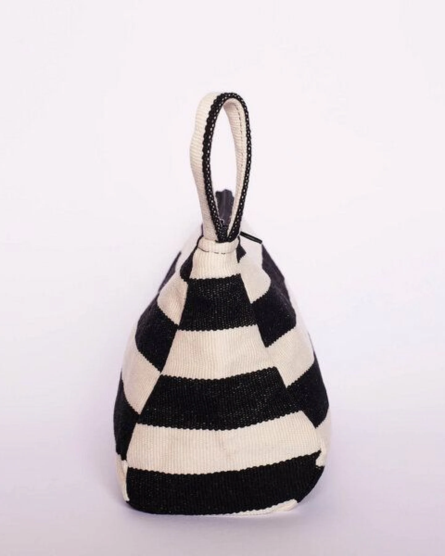 KIKOONI Kosmetiktasche "Lineas" – Ansicht 4