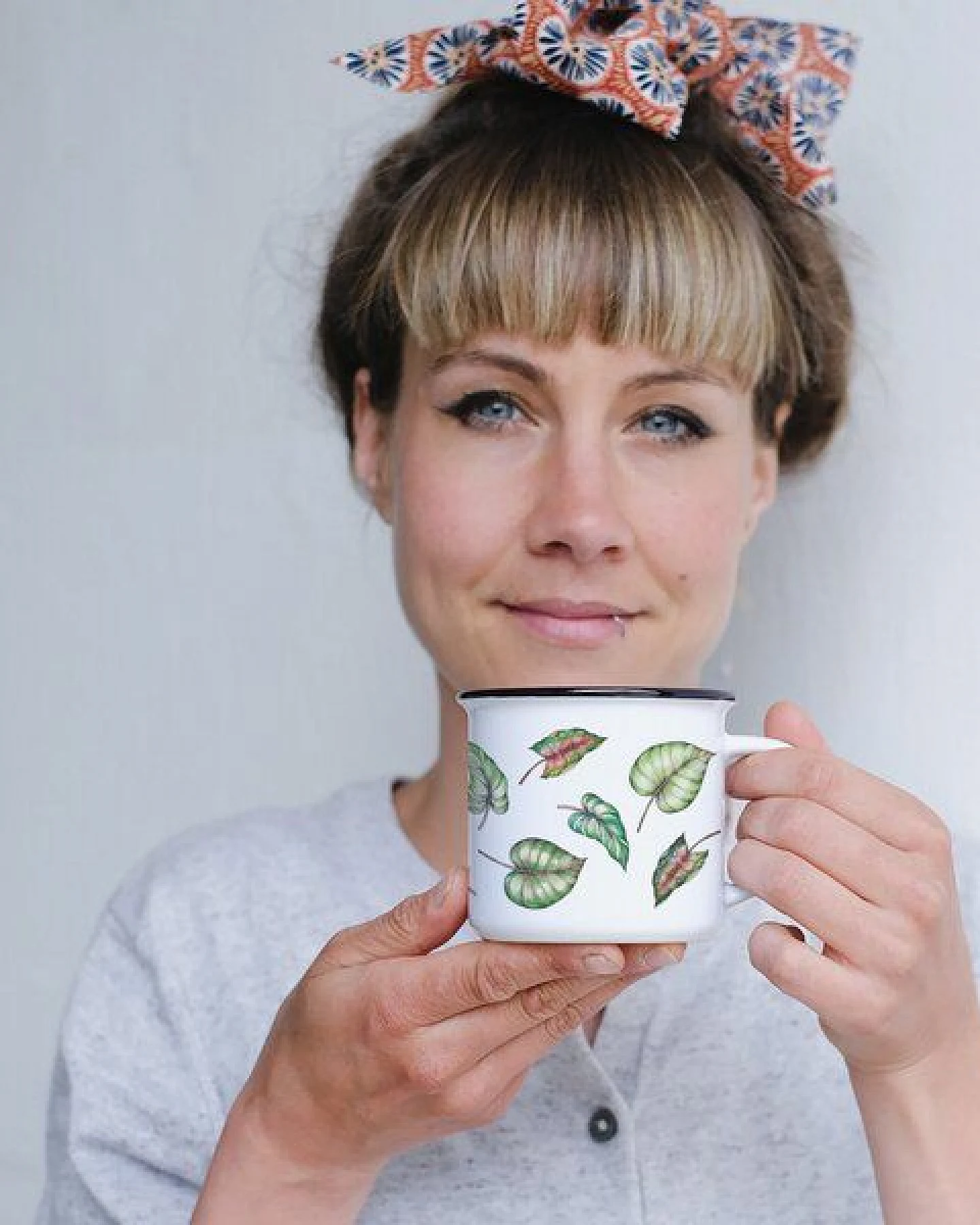 LIGARTI Keramiktasse – Blätter – Ansicht 4