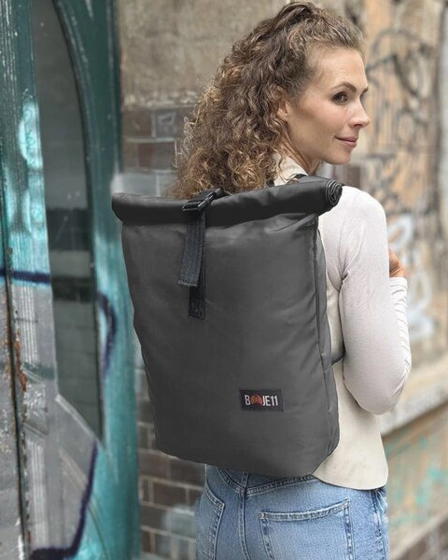 BOJE11 Rucksack aus alten Fischernetzen und recyceltem Plastik – Ansicht 2