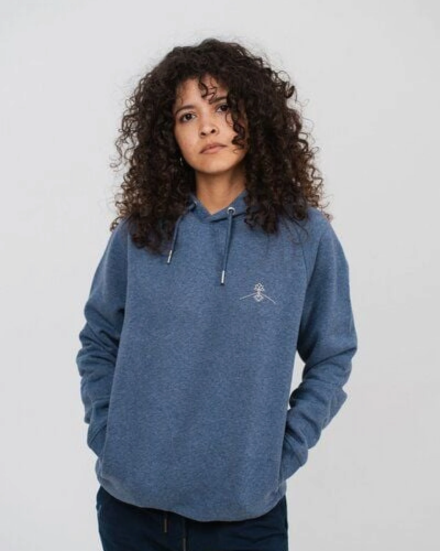 Greener Sweatshirt mit Kapuze und normaler Passform Persea – Ansicht 4