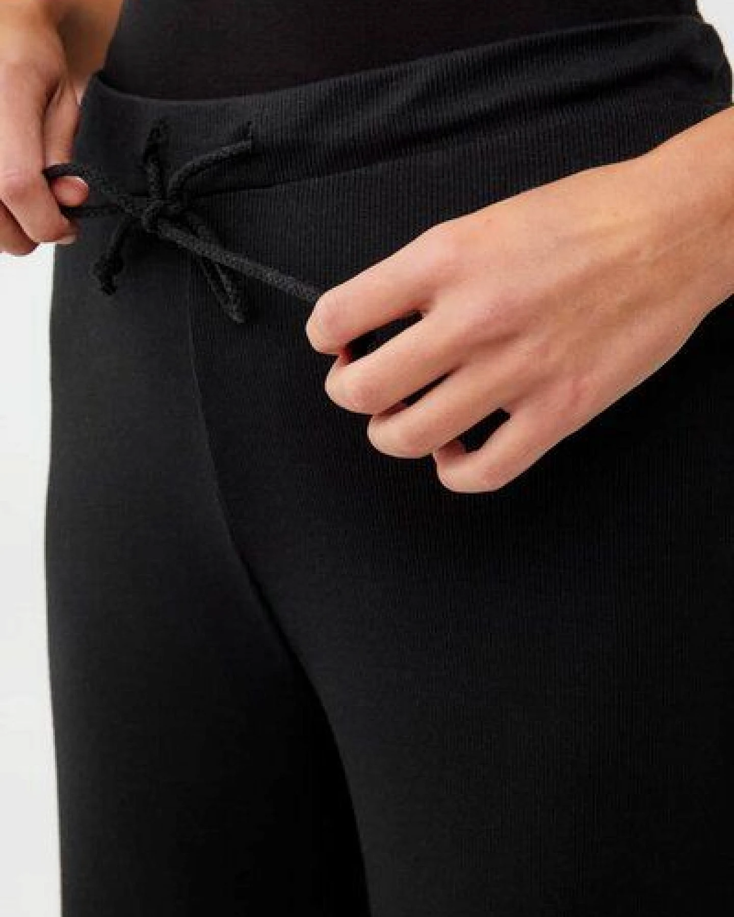 Movesgood Lyocell Hose Modell: Julia – Ansicht 4