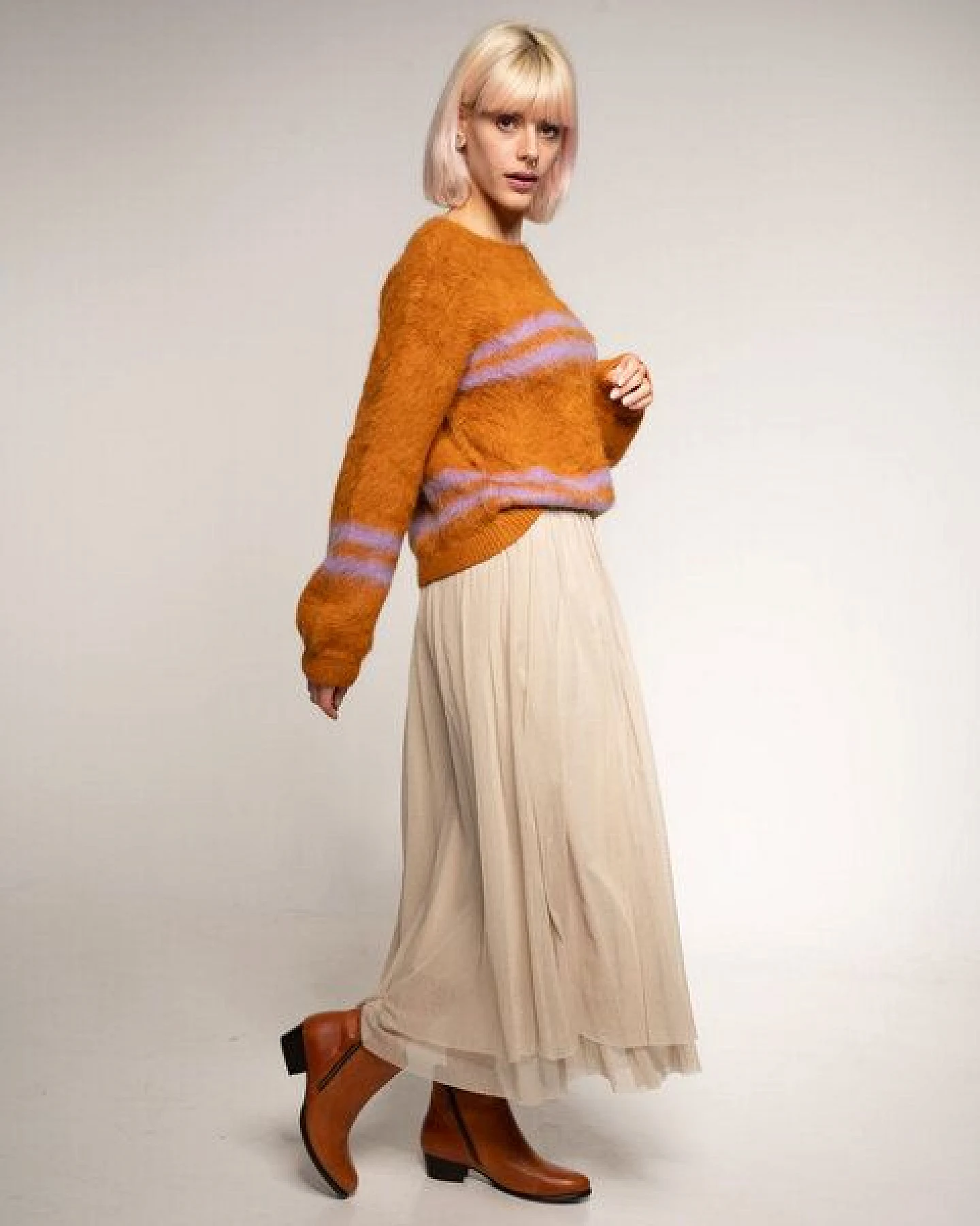 Alma & Lovis Flauschig gebrushter Pullover aus Alpakastrick – Ansicht 3