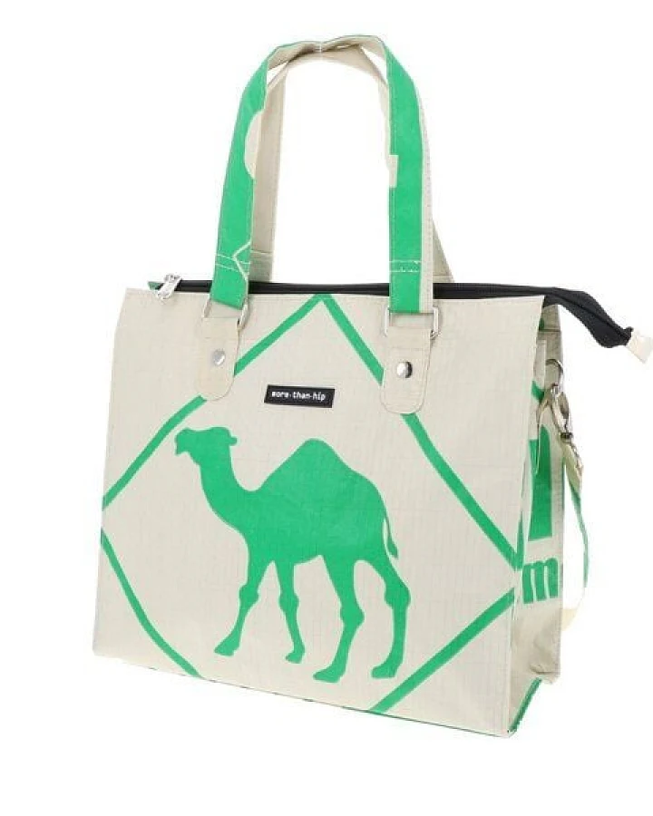MoreThanHip Stilvolle Damen Schultertasche aus recycelten Zement- oder Fischfuttersäcken - Dara