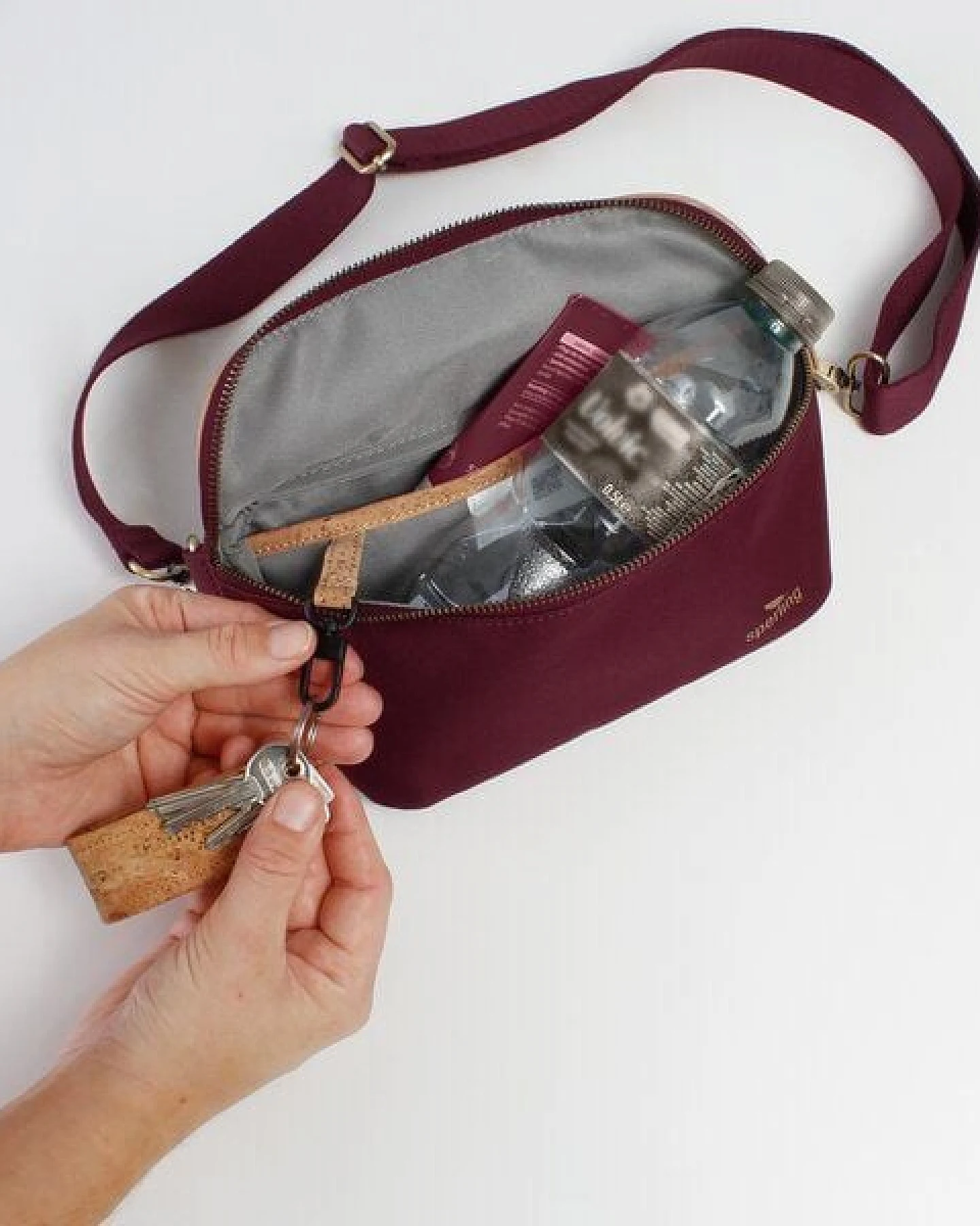 Sperling Bauchtasche "Casual" aus recyceltem PET & Kork mit Innenaufteilung – Ansicht 4